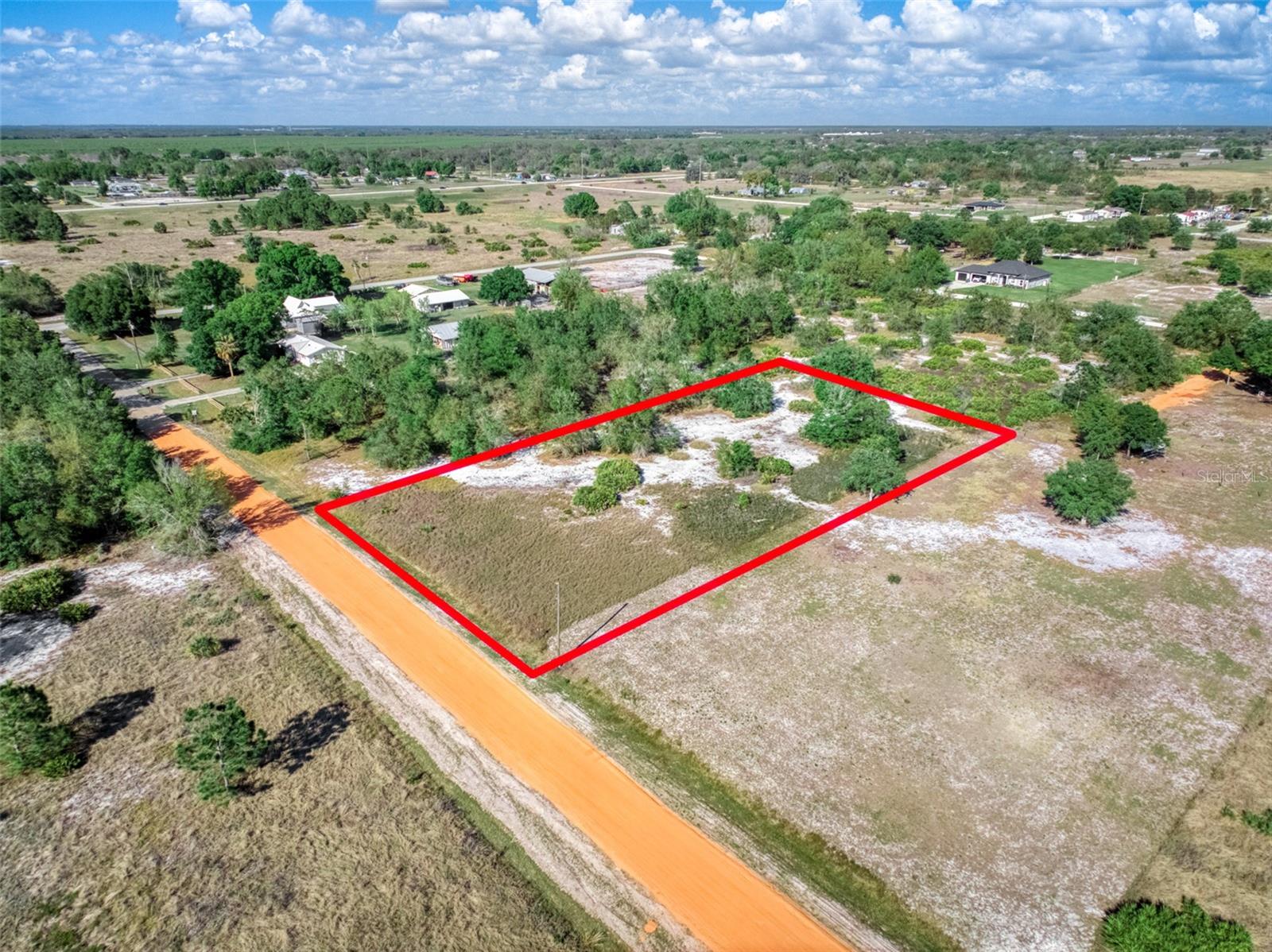 523 S DICKEY RD, AVON PARK, FL, 33825