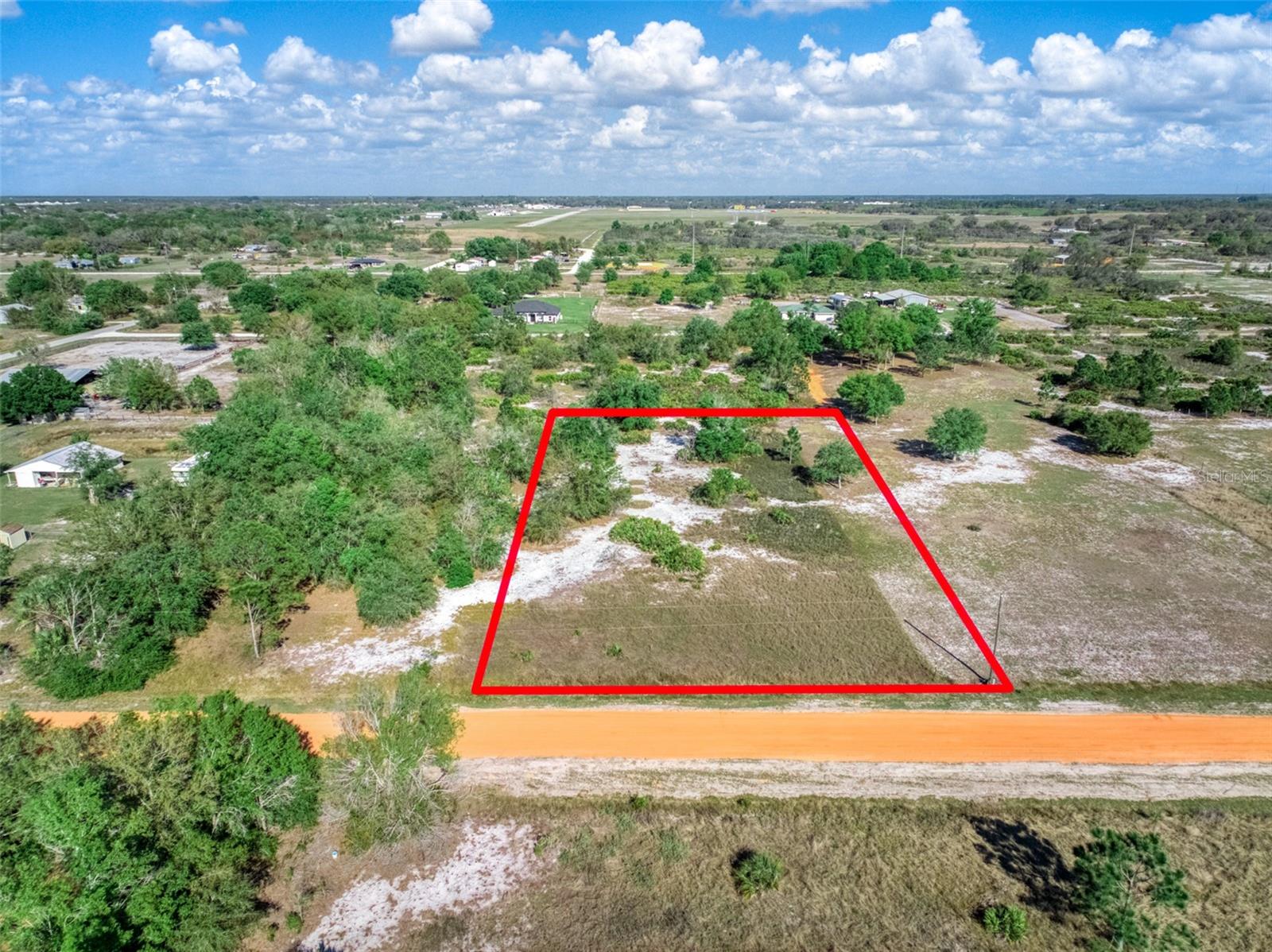 523 S DICKEY RD, AVON PARK, FL, 33825
