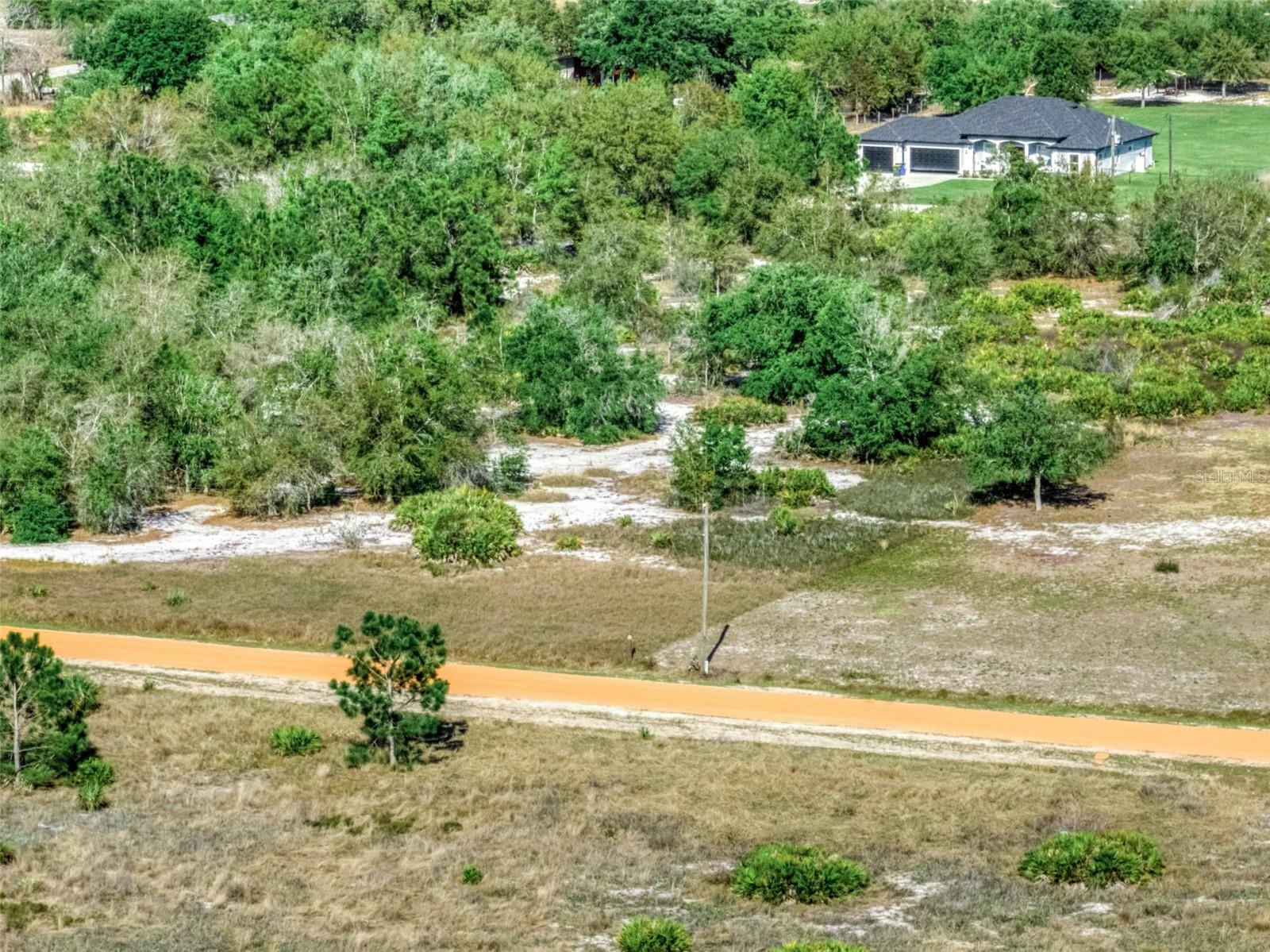 523 S DICKEY RD, AVON PARK, FL, 33825