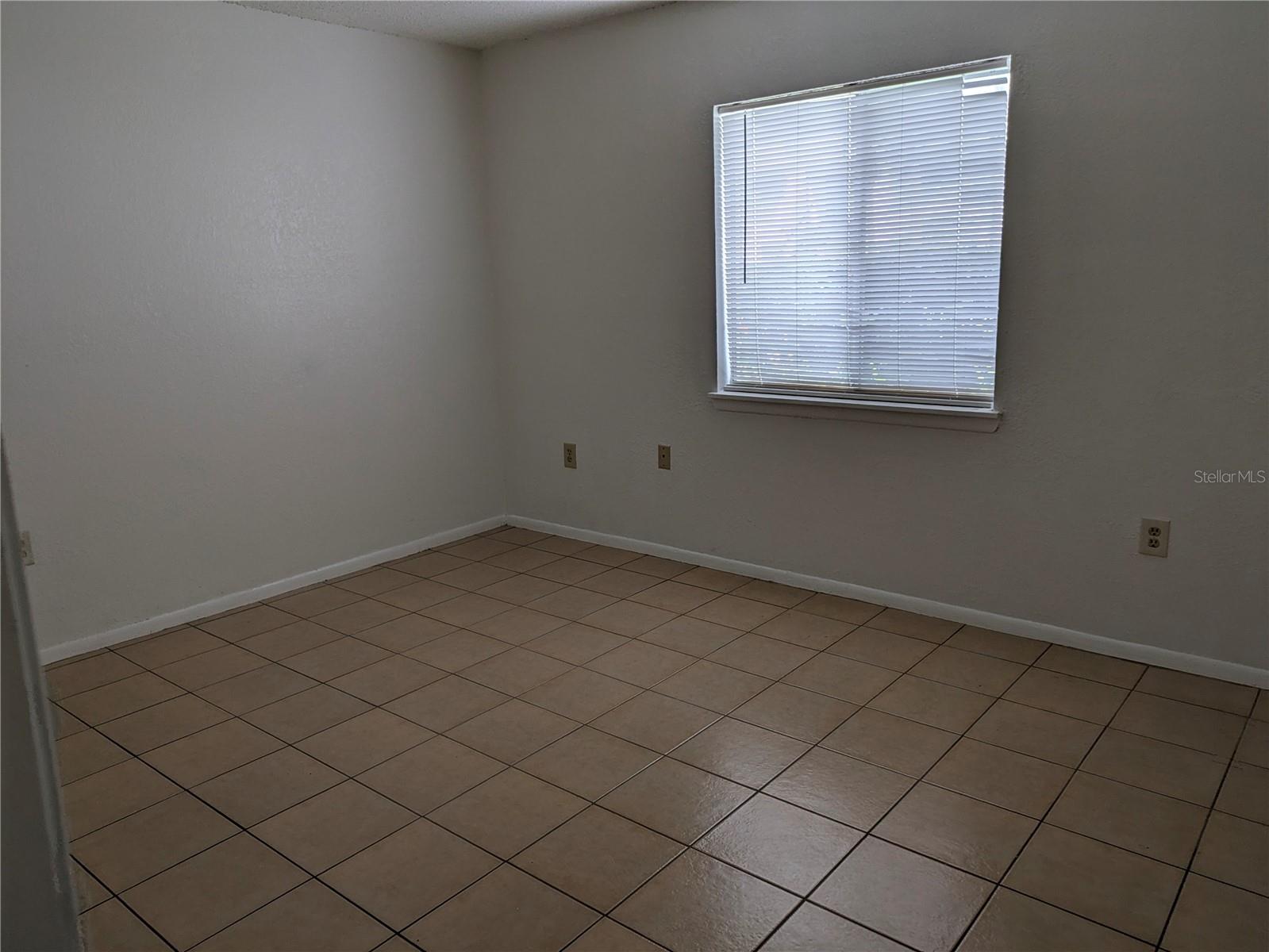 4269 S SEMORAN BLVD #1, ORLANDO, FL, 32822