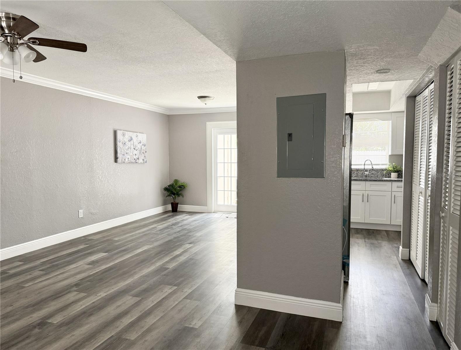 5229 TENNIS COURT CIRCLE, TAMPA, FL, 33617