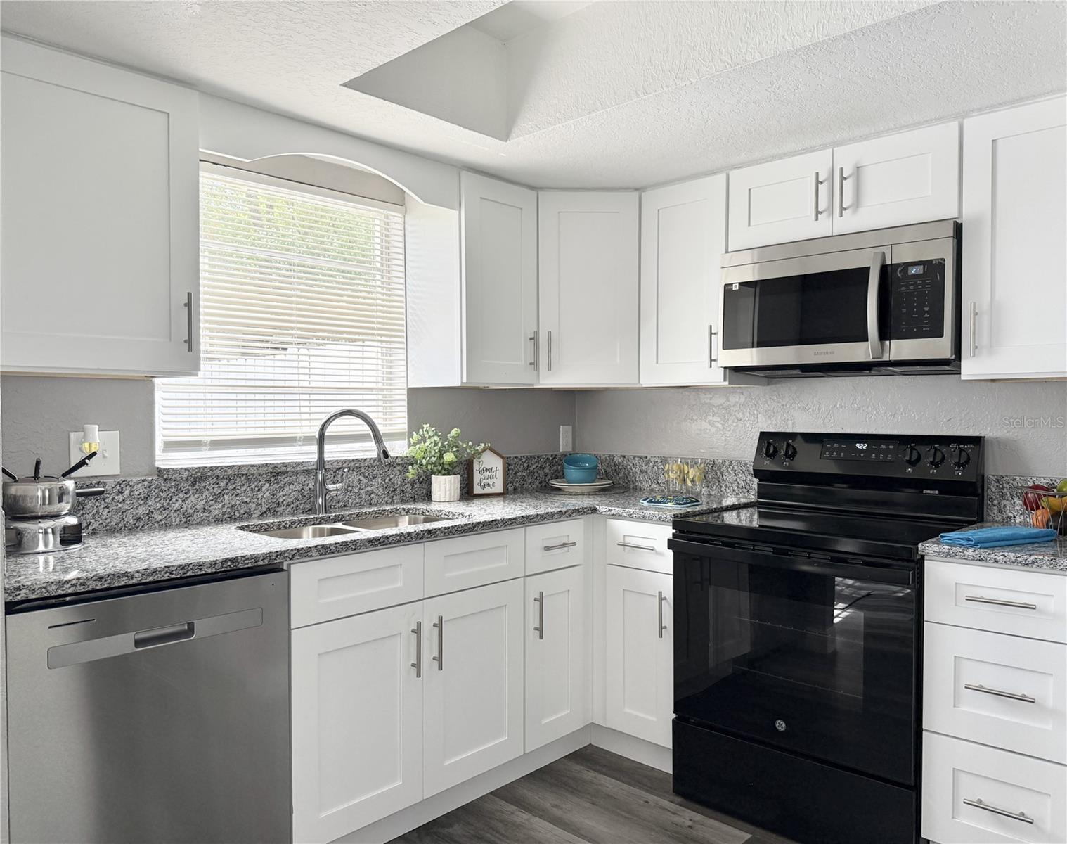 5229 TENNIS COURT CIRCLE, TAMPA, FL, 33617