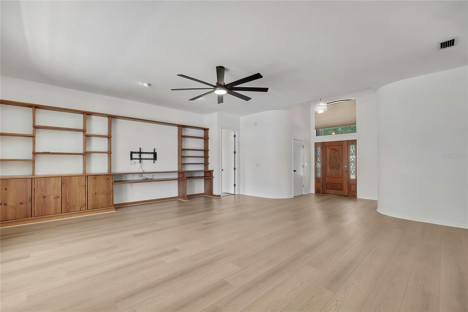 18401 30TH ST, LUTZ, FL, 33559