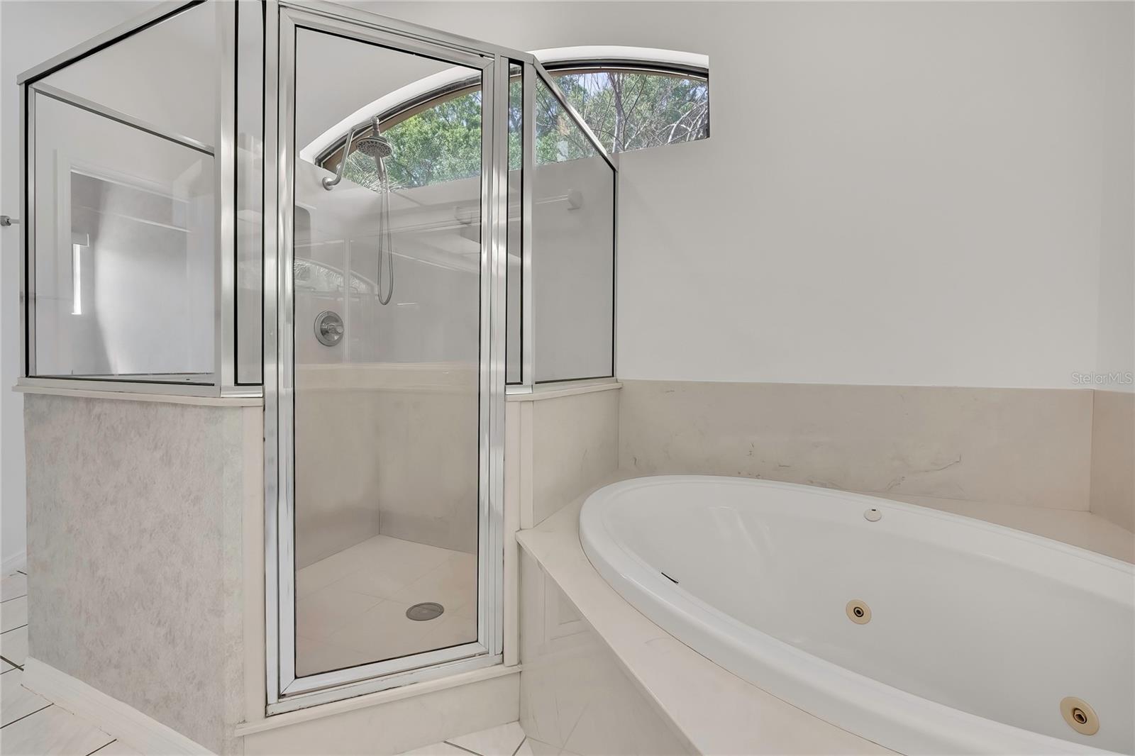 18401 30TH ST, LUTZ, FL, 33559