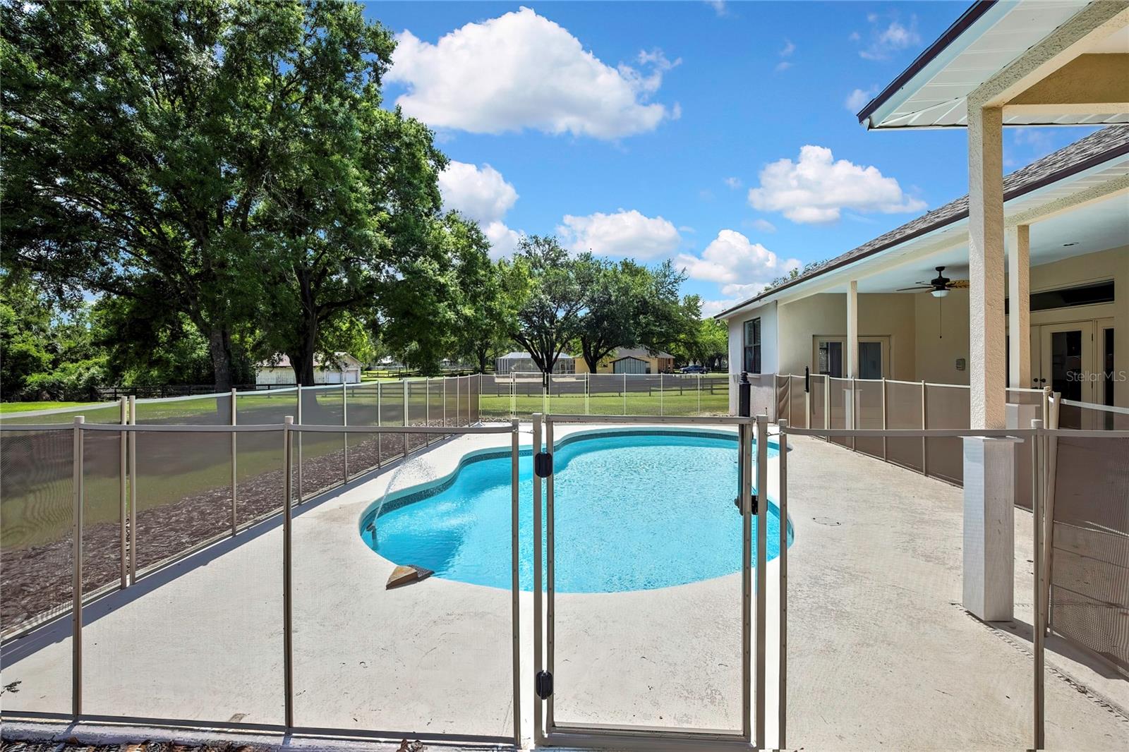 18401 30TH ST, LUTZ, FL, 33559