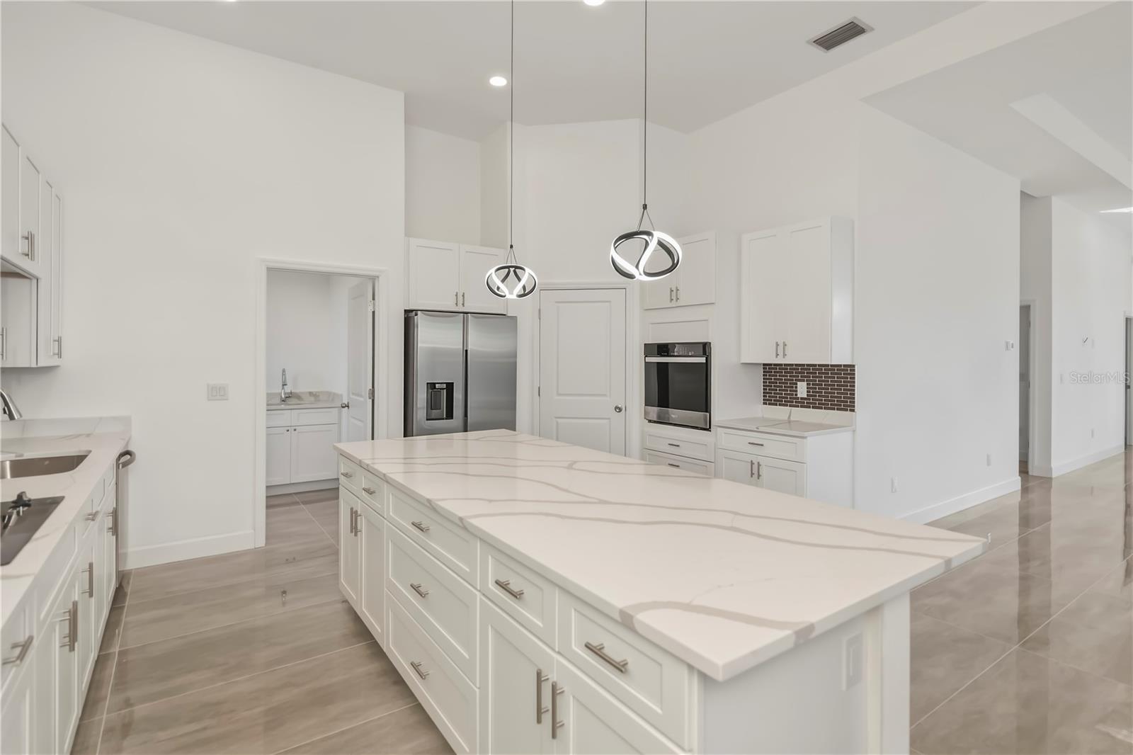 10165 & 10157 KINGSVILLE DR, PORT CHARLOTTE, FL, 33981