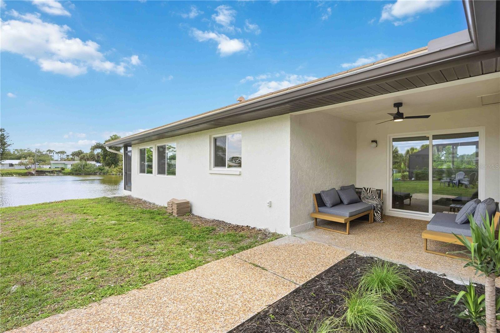 2273 LAKEWOOD DR, NOKOMIS, FL, 34275