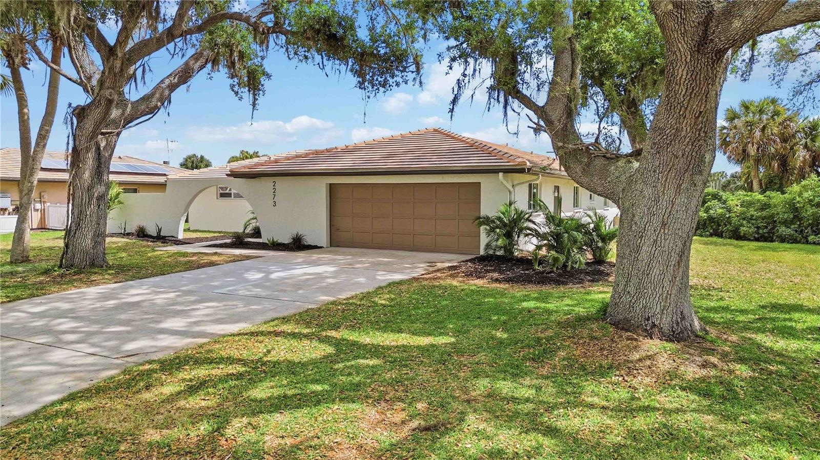 2273 LAKEWOOD DR, NOKOMIS, FL, 34275
