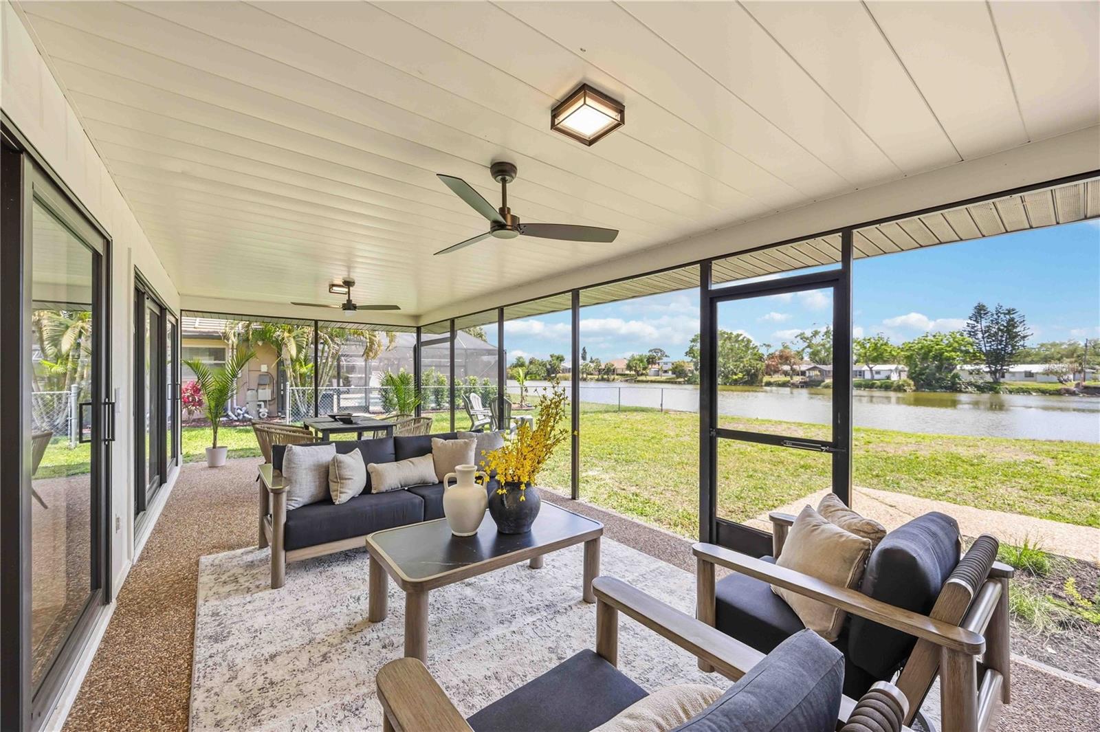 2273 LAKEWOOD DR, NOKOMIS, FL, 34275