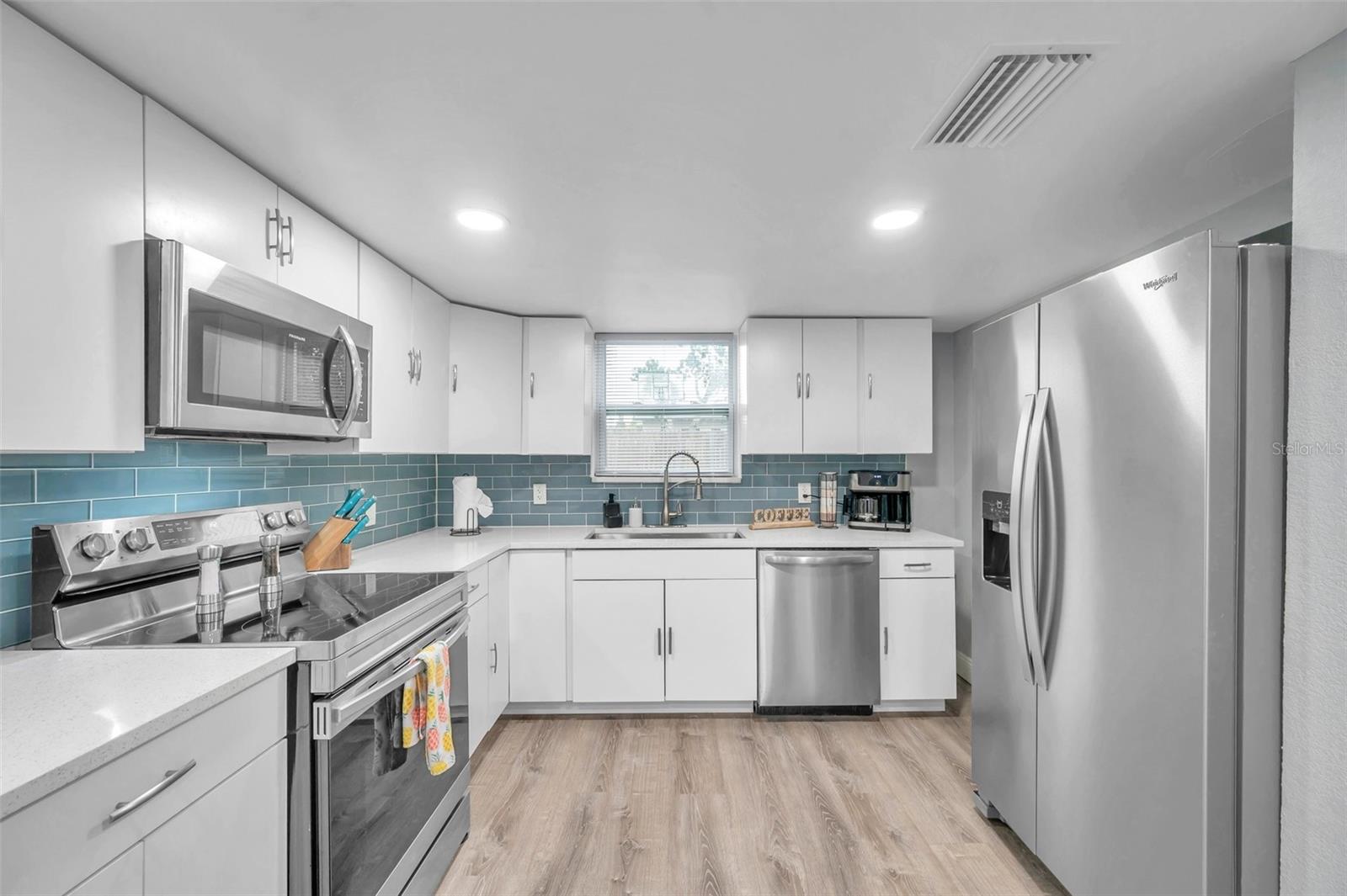 3720 3RD AVE N #1/2, ST PETERSBURG, FL, 33713