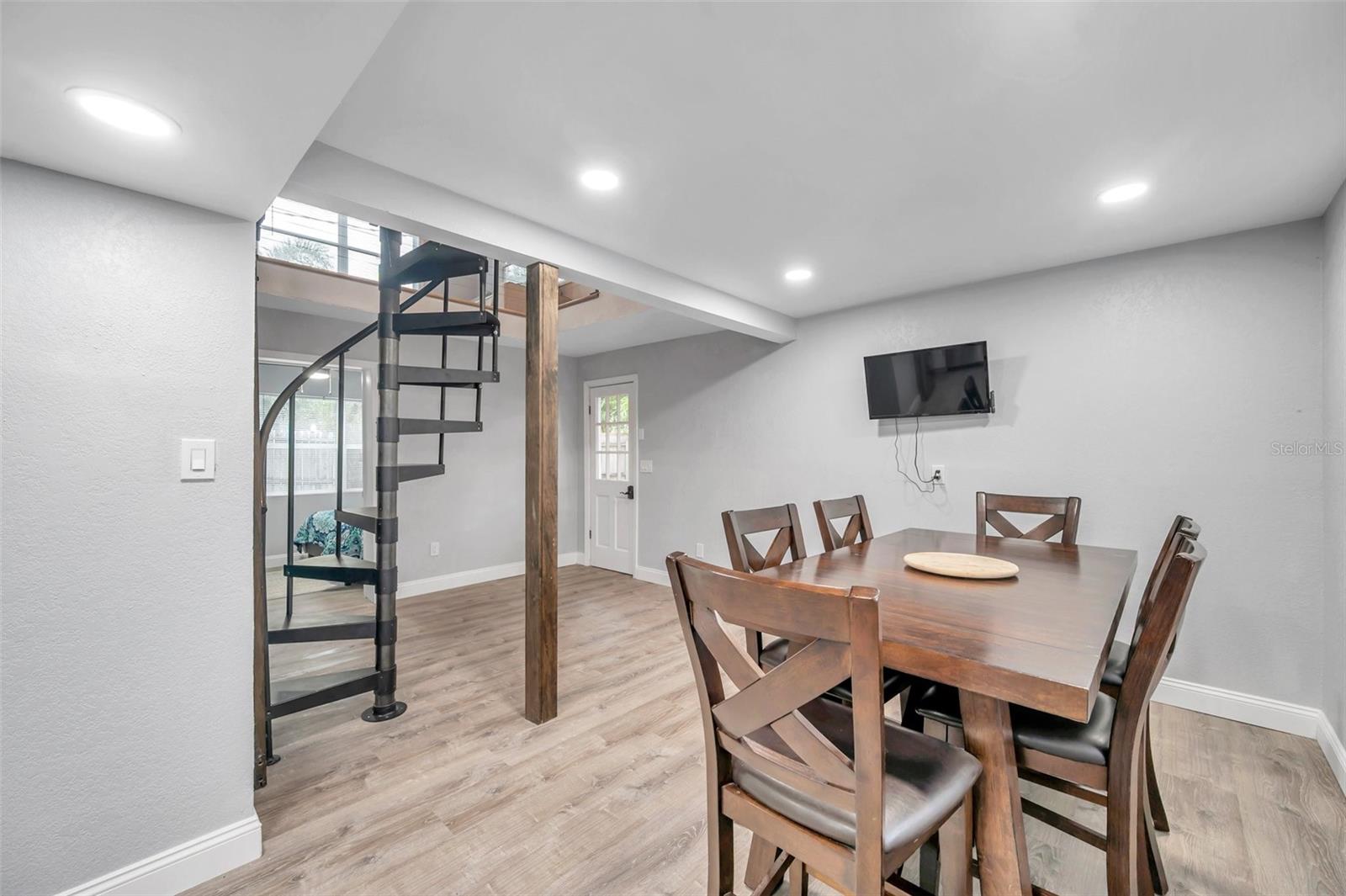 3720 3RD AVE N #1/2, ST PETERSBURG, FL, 33713