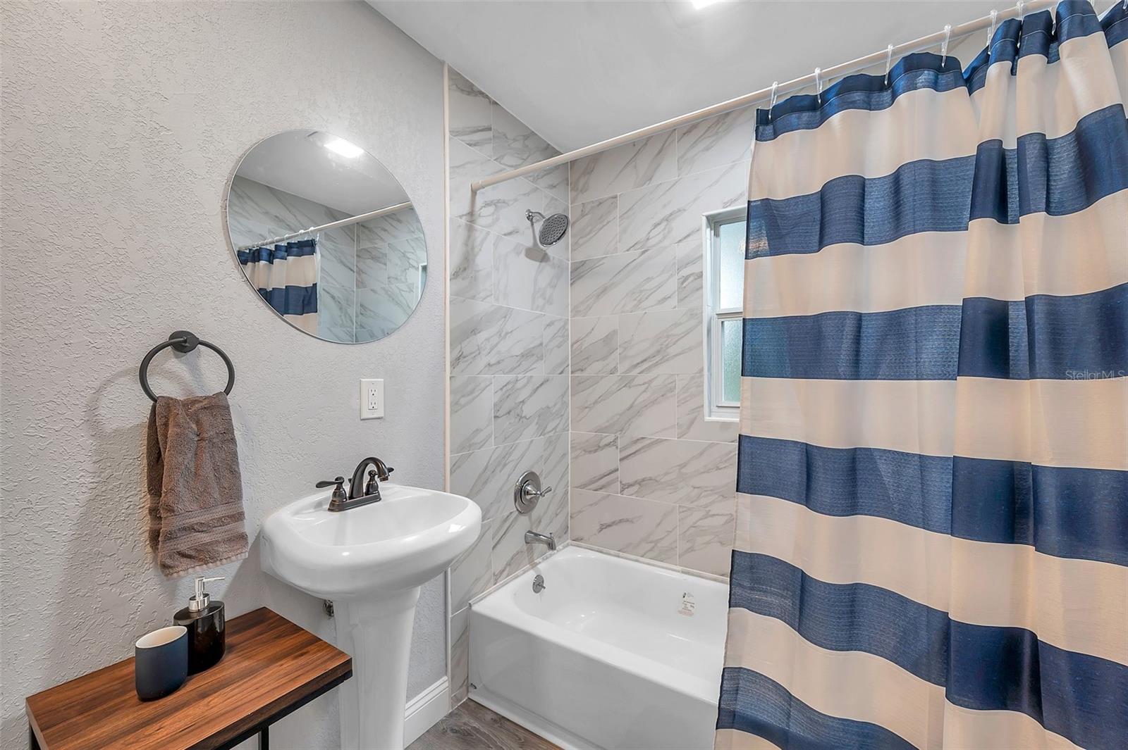 3720 3RD AVE N #1/2, ST PETERSBURG, FL, 33713