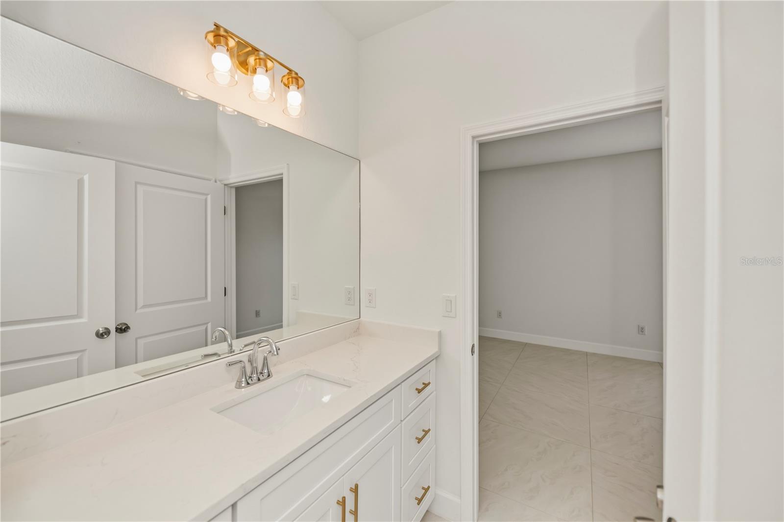 15089 ALDAMA CIR, PORT CHARLOTTE, FL, 33981