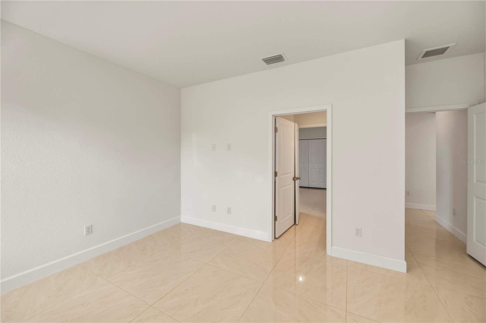15089 ALDAMA CIR, PORT CHARLOTTE, FL, 33981