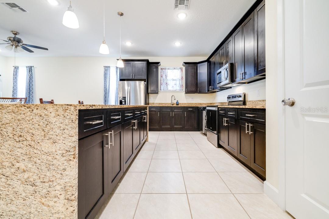 520 NOGALES CT, KISSIMMEE, FL, 34758