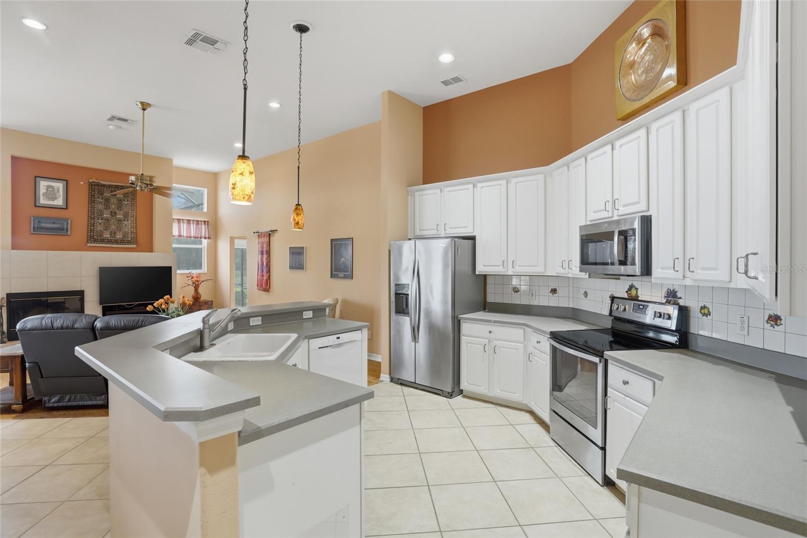 14180 ISLAMORADA DR, ORLANDO, FL, 32837