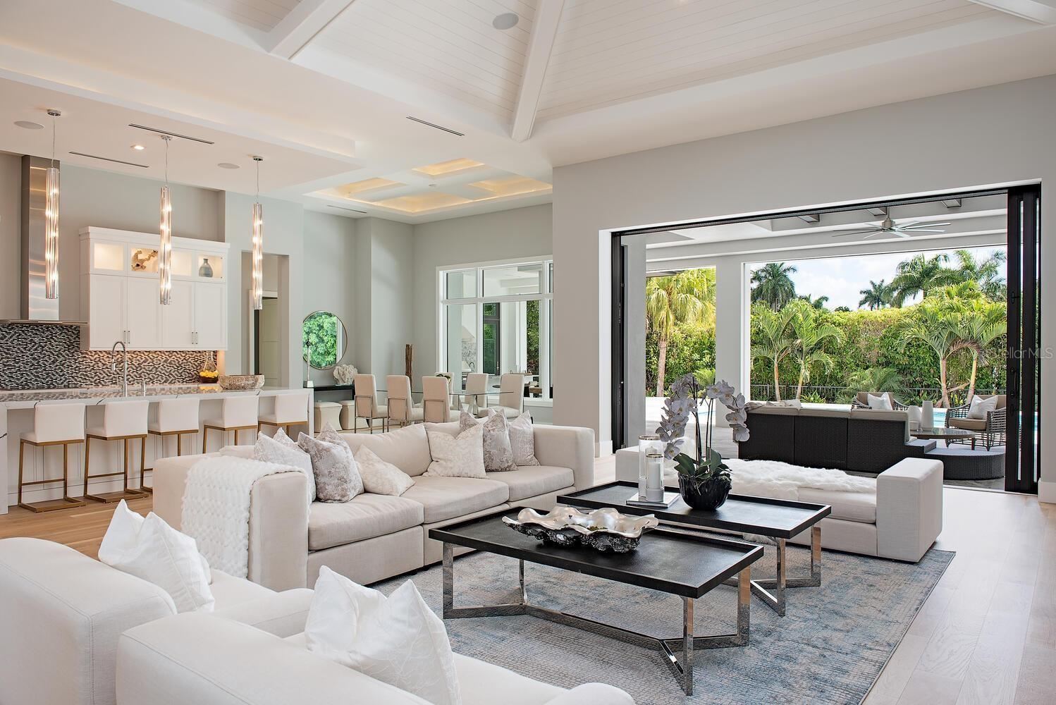 3307 W VAN BUREN DR, TAMPA, FL, 33611