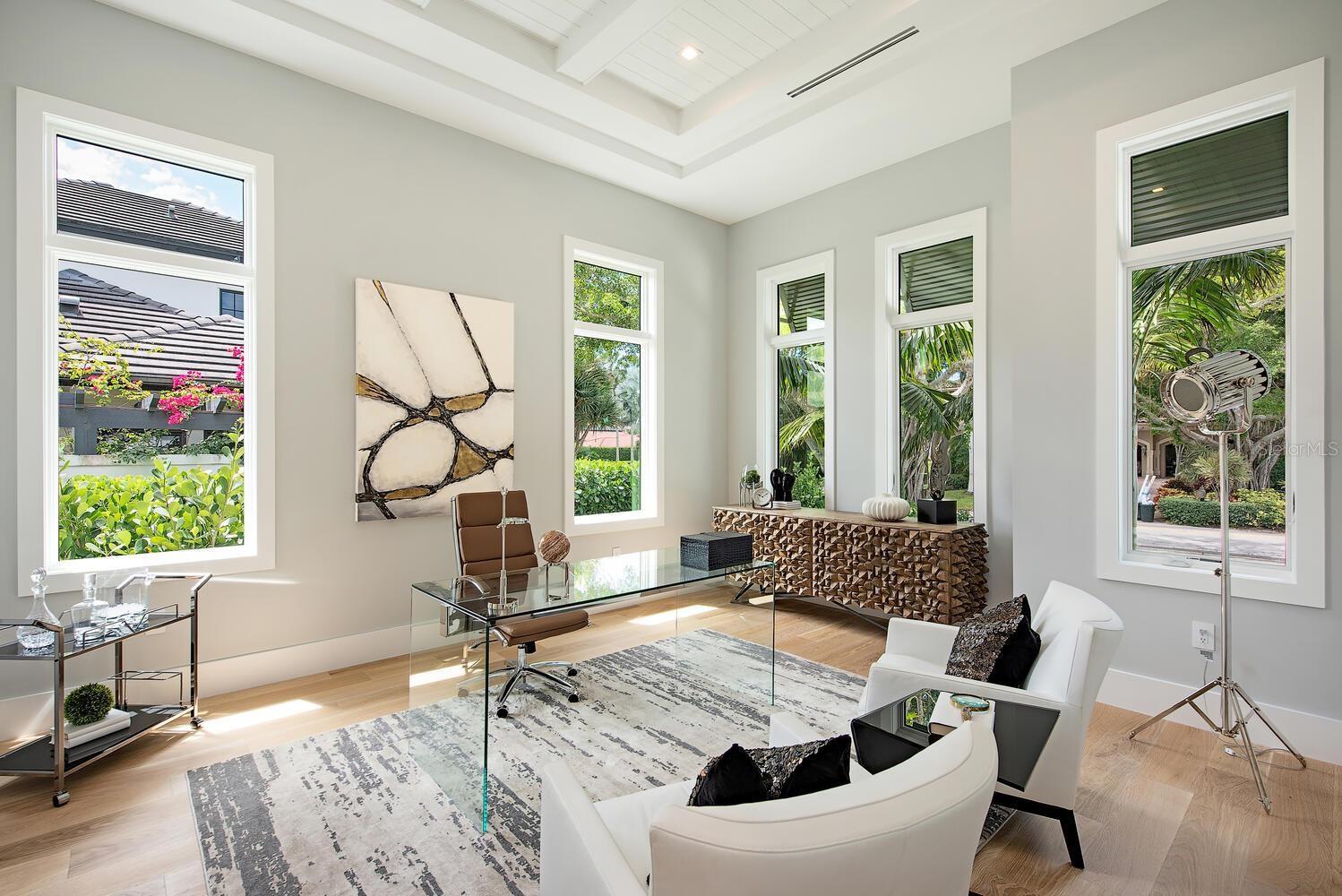 3307 W VAN BUREN DR, TAMPA, FL, 33611