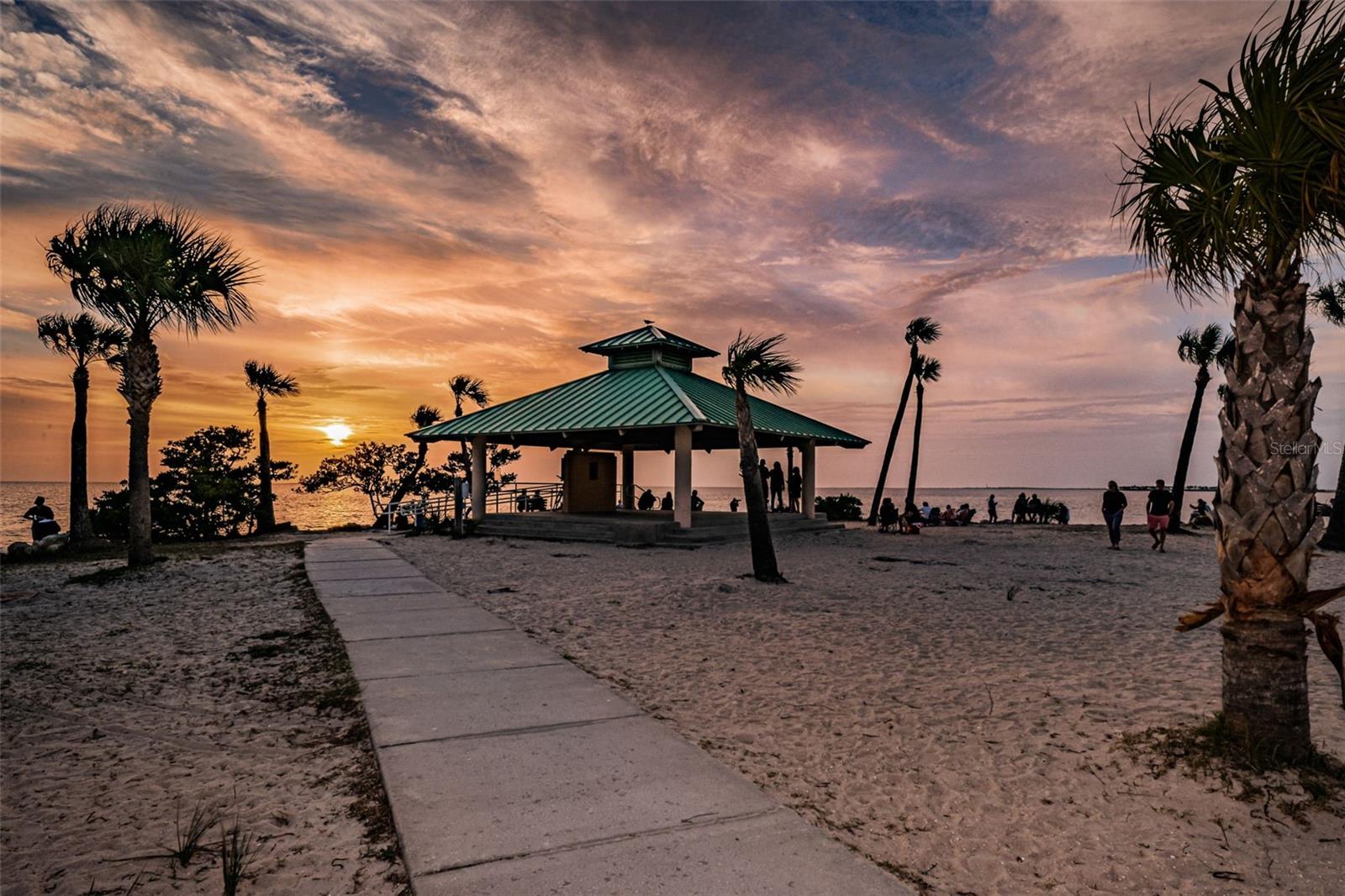 GROSSE AVE, TARPON SPRINGS, FL, 34689