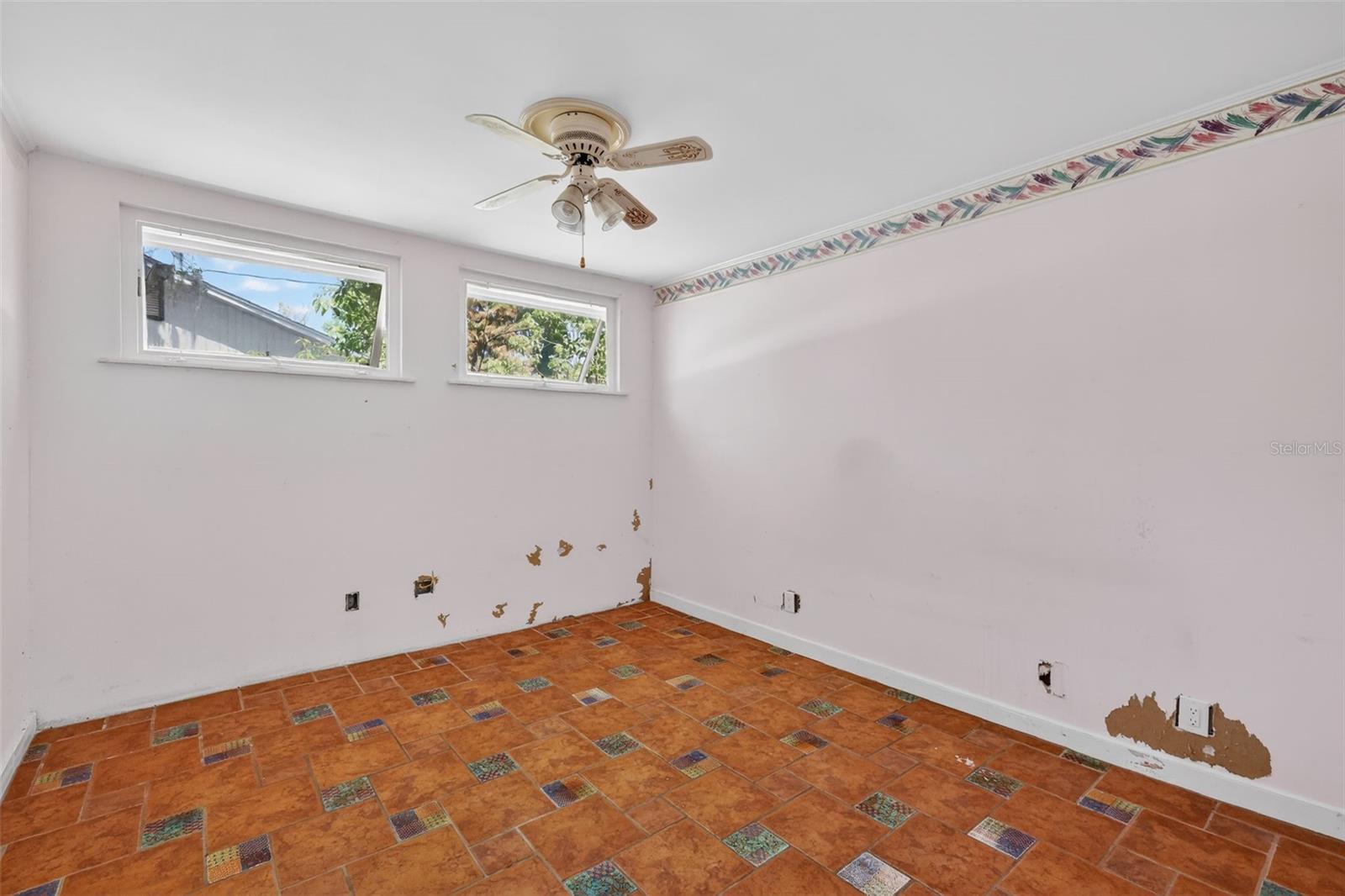 339 N CLAYTON ST, MOUNT DORA, FL, 32757