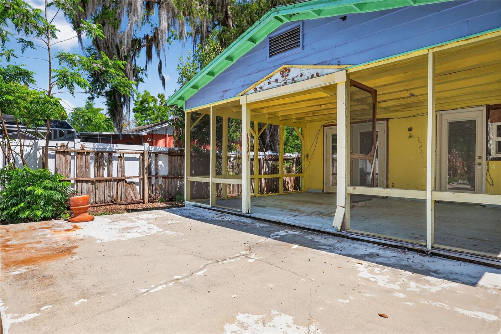 339 N CLAYTON ST, MOUNT DORA, FL, 32757