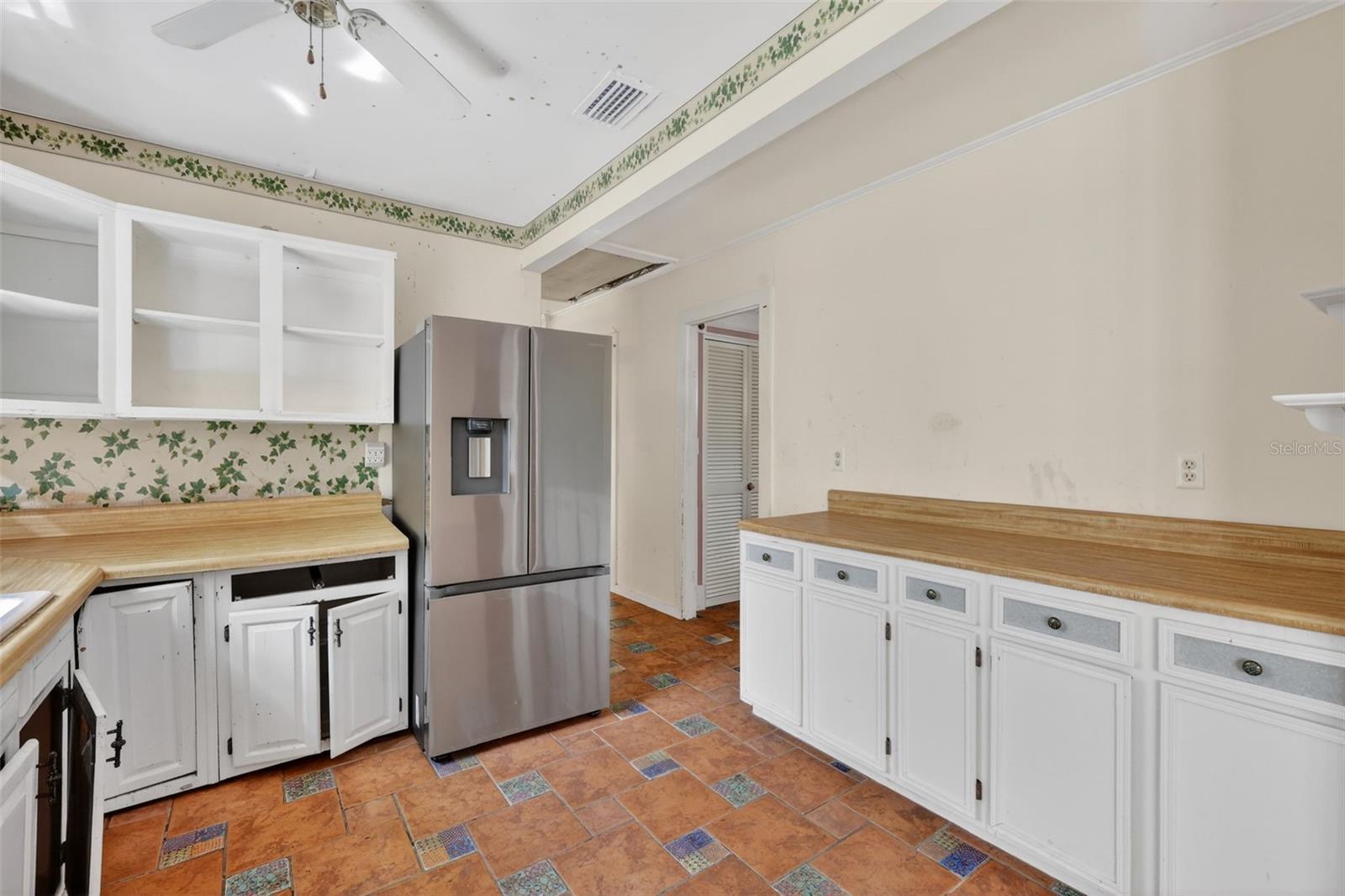 339 N CLAYTON ST, MOUNT DORA, FL, 32757