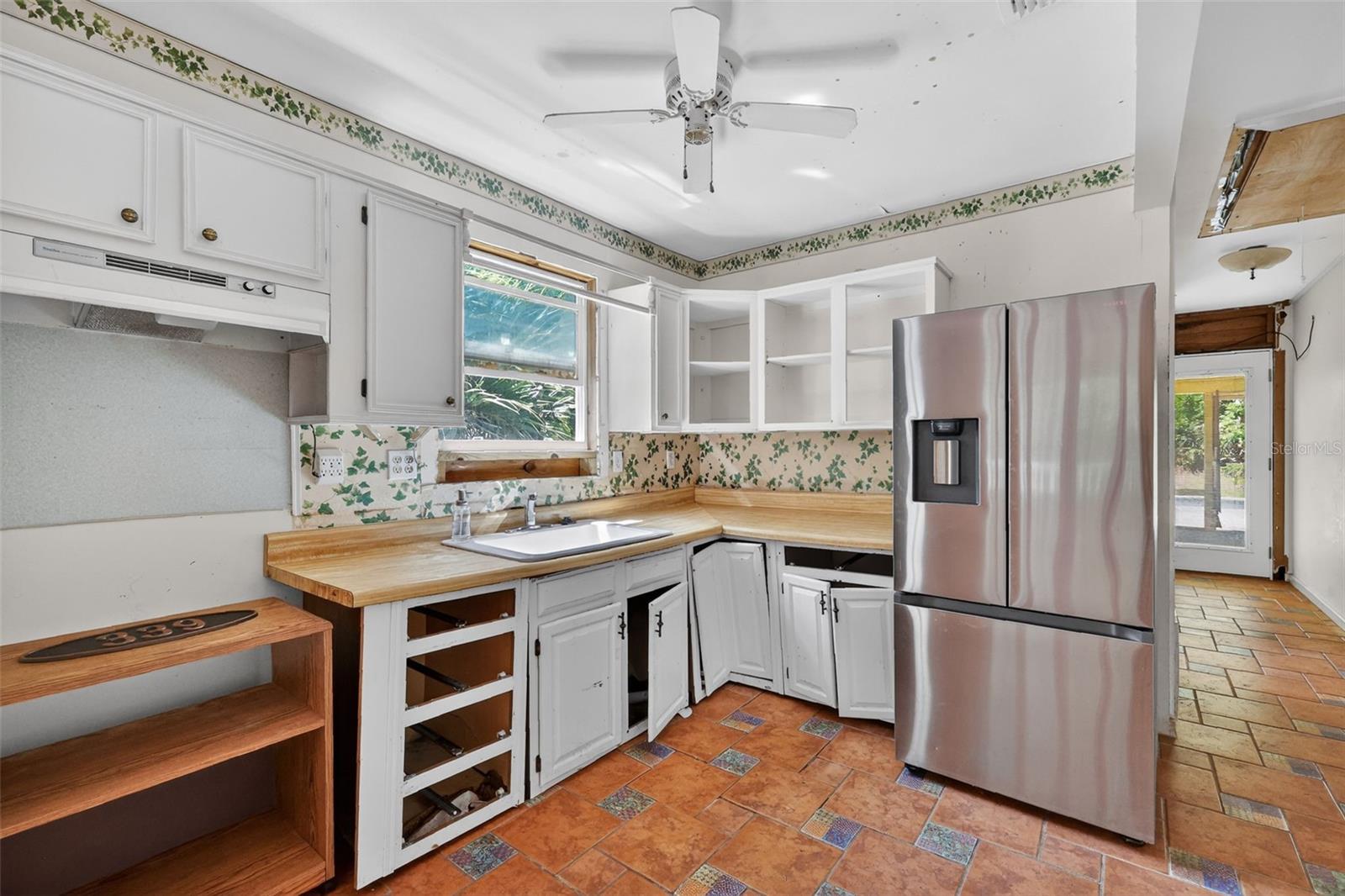 339 N CLAYTON ST, MOUNT DORA, FL, 32757
