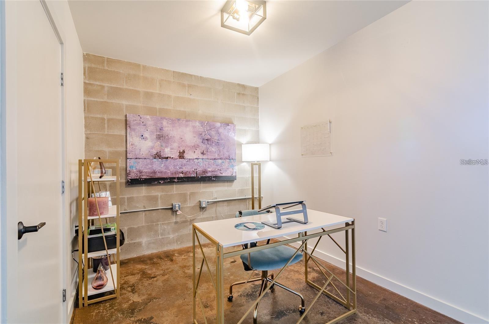 2001 E 2ND AVE #20, TAMPA, FL, 33605