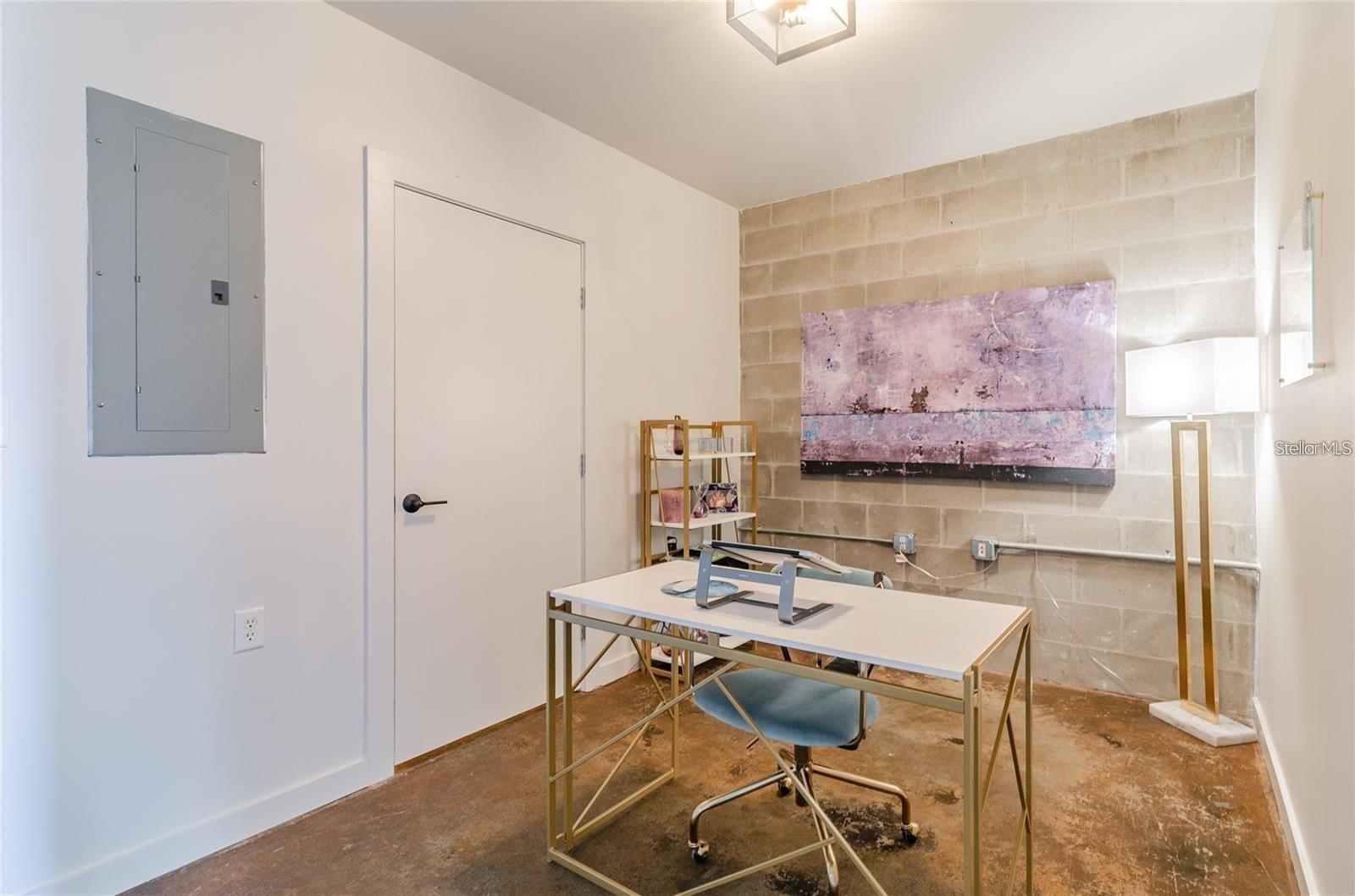 2001 E 2ND AVE #20, TAMPA, FL, 33605