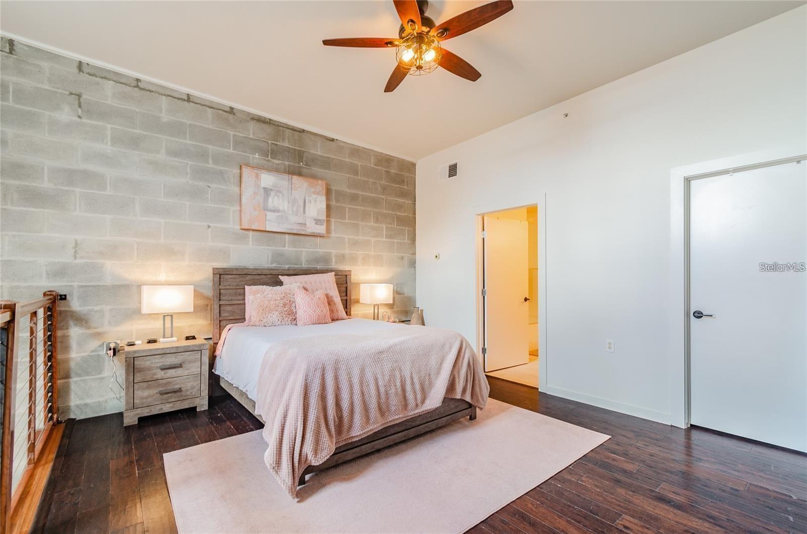 2001 E 2ND AVE #20, TAMPA, FL, 33605