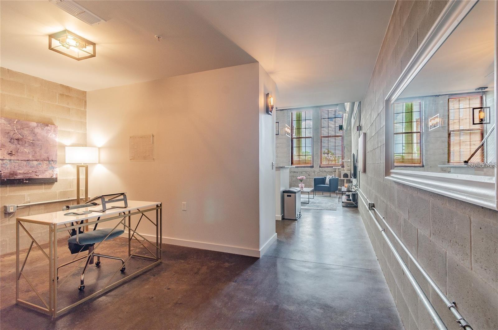 2001 E 2ND AVE #20, TAMPA, FL, 33605