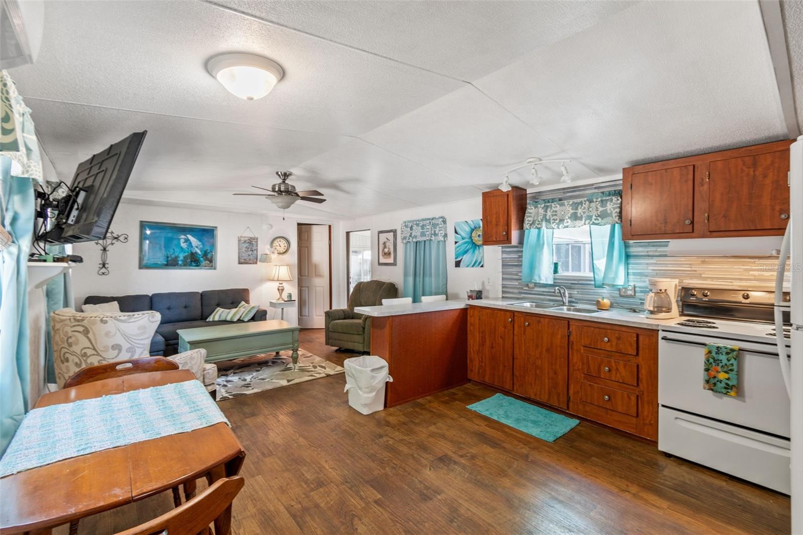 1 CANDLELIGHT LOOP, LAKE WALES, FL, 33859