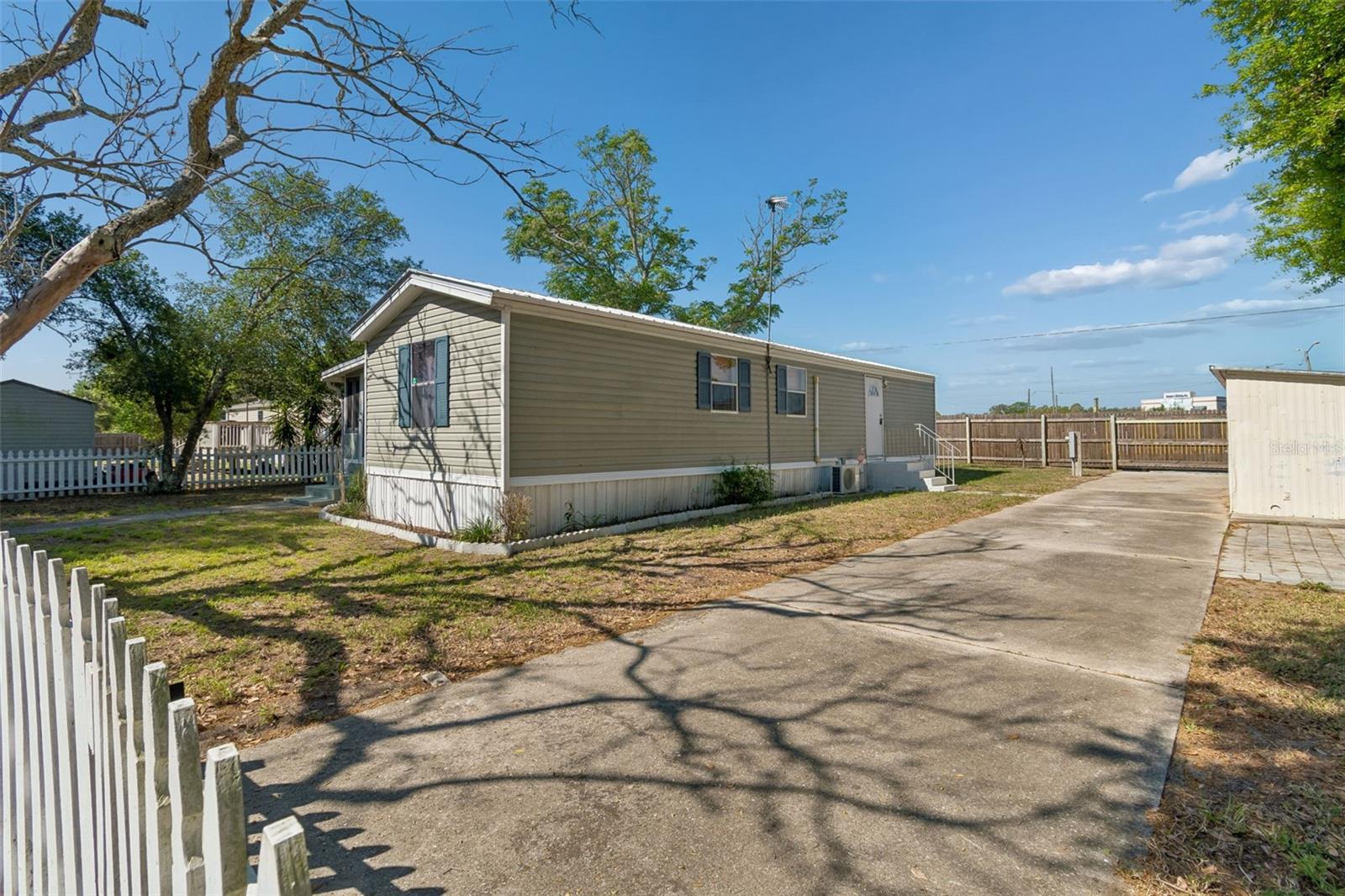 1 CANDLELIGHT LOOP, LAKE WALES, FL, 33859