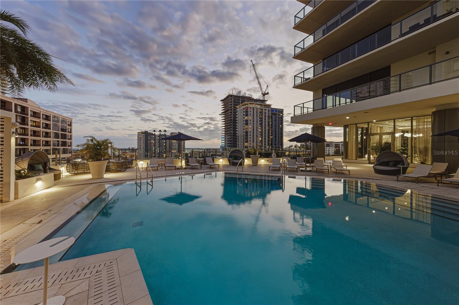 275 1ST AVE S #1701, ST PETERSBURG, FL, 33701