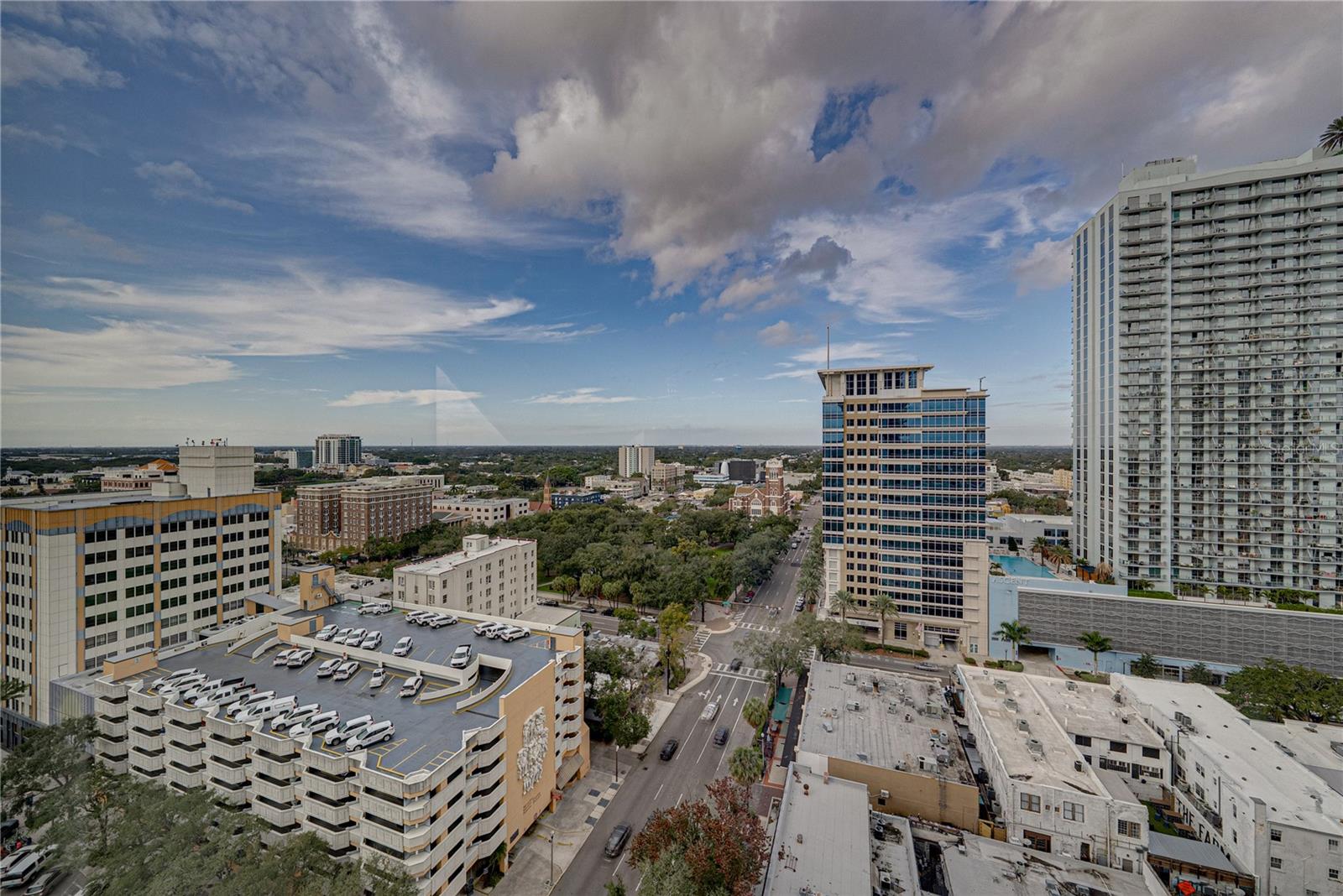 275 1ST AVE S #1701, ST PETERSBURG, FL, 33701