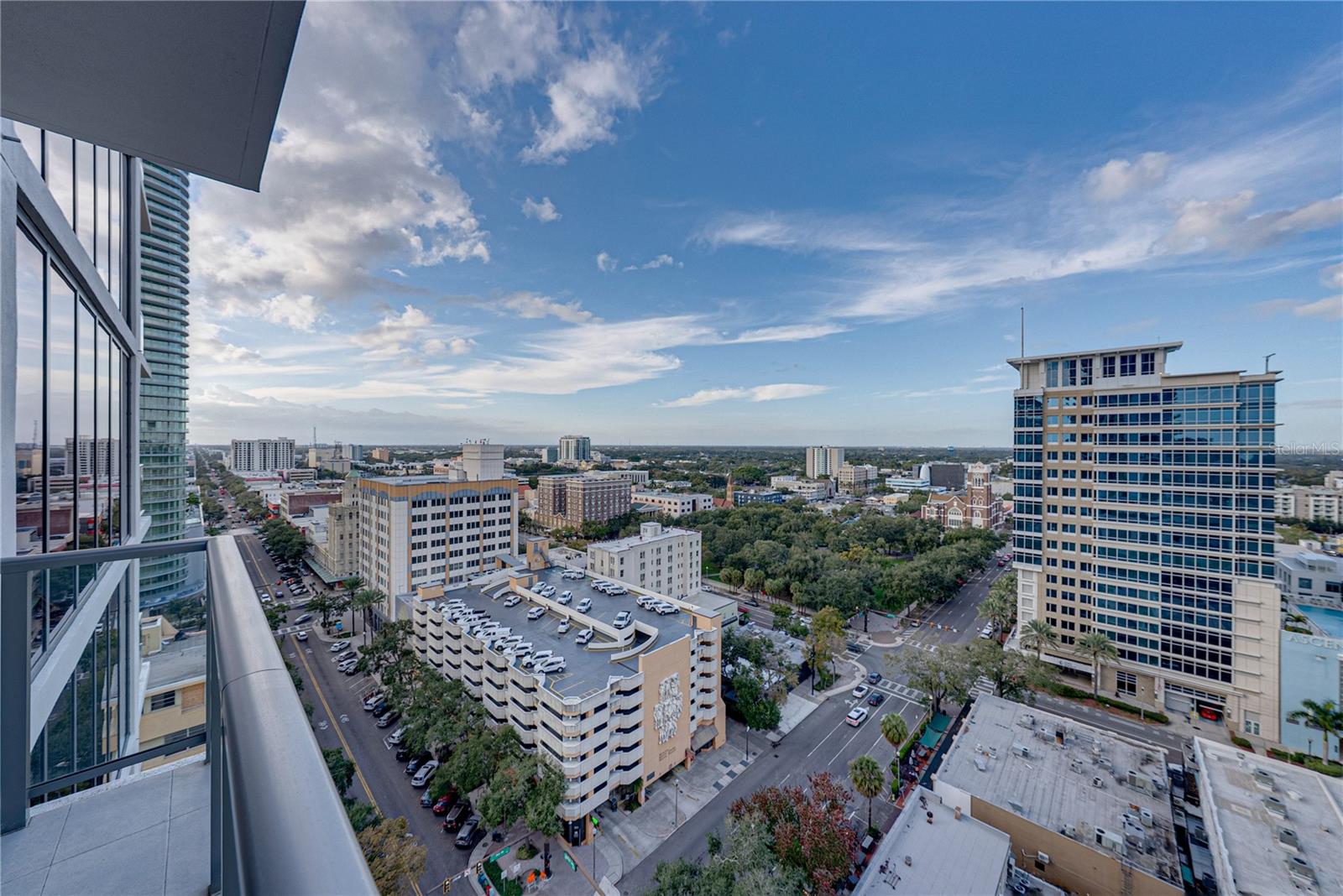 275 1ST AVE S #1701, ST PETERSBURG, FL, 33701
