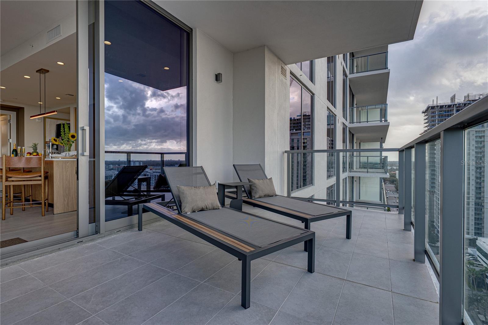 275 1ST AVE S #1701, ST PETERSBURG, FL, 33701