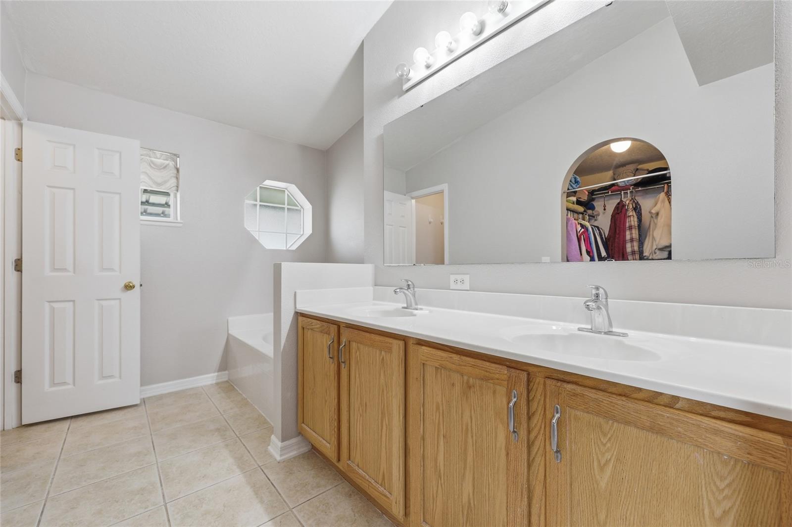 23152 NW 11TH RD, NEWBERRY, FL, 32669