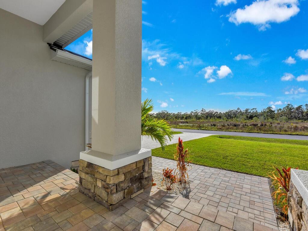235 ROTONDA BLVD S, ROTONDA WEST, FL, 33947