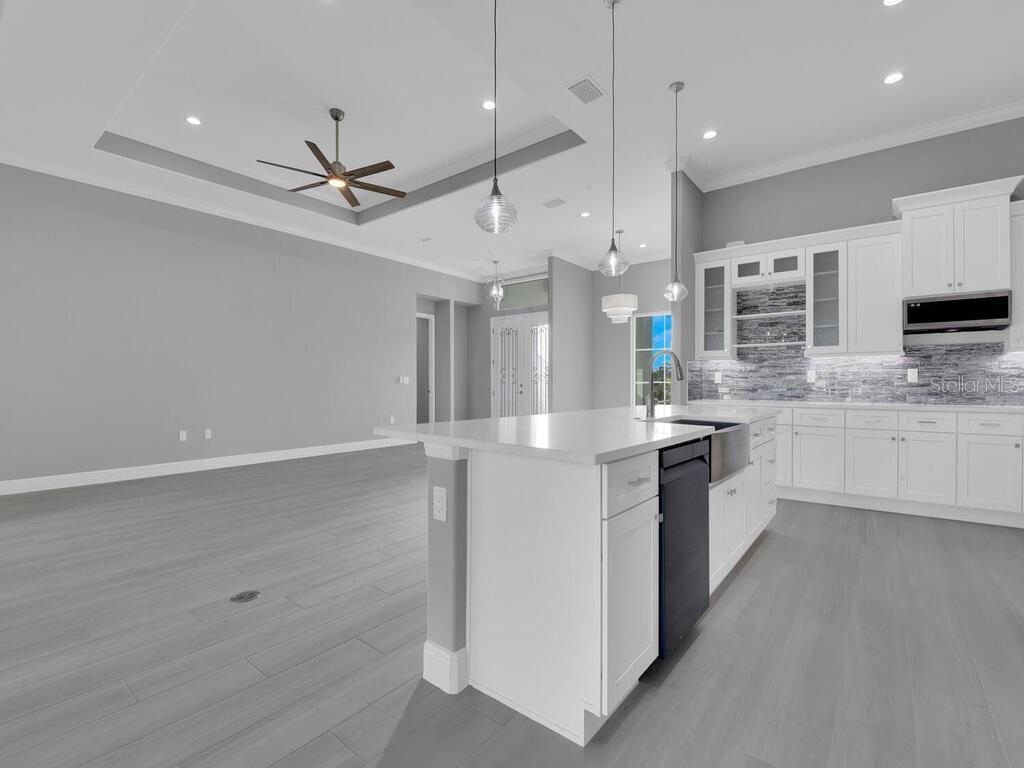 235 ROTONDA BLVD S, ROTONDA WEST, FL, 33947