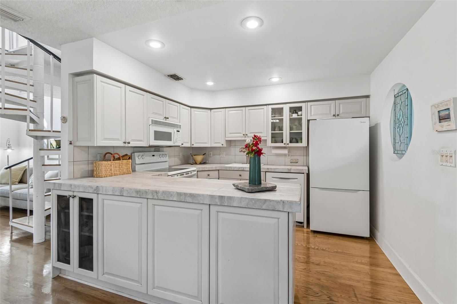 600 N MAYO ST, CRYSTAL BEACH, FL, 34681