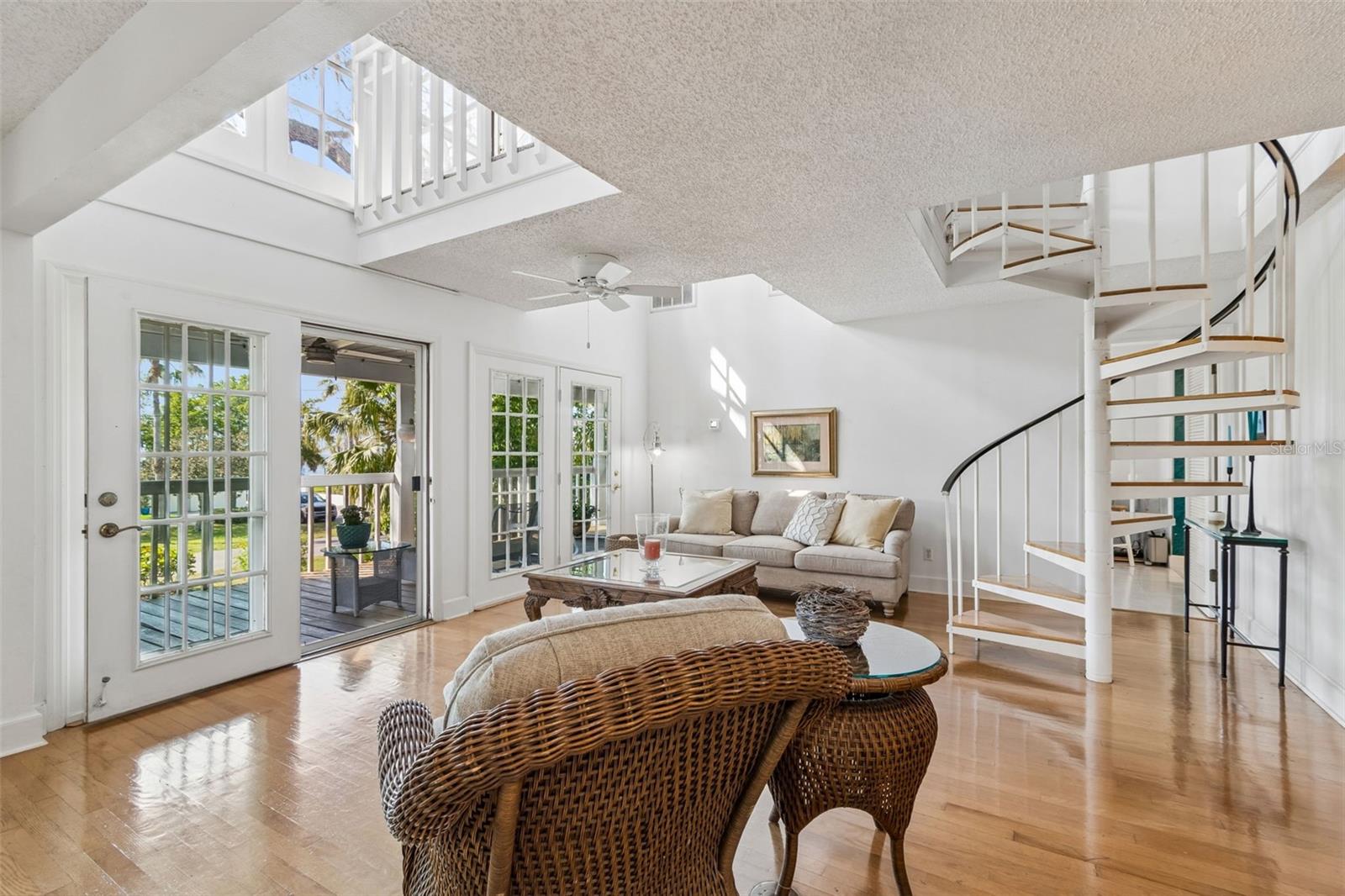600 N MAYO ST, CRYSTAL BEACH, FL, 34681