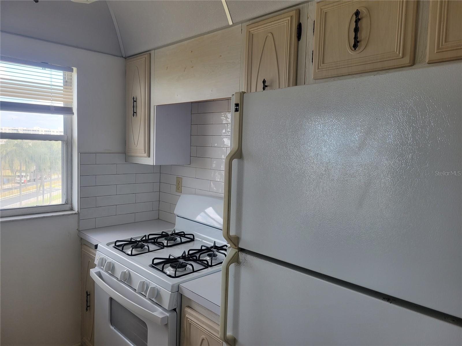 9950 62ND TER N #404, ST PETERSBURG, FL, 33708
