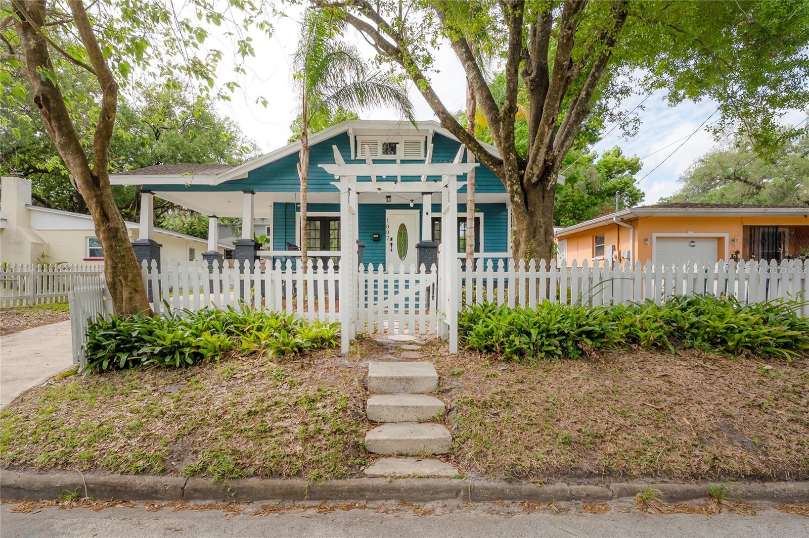 1007 E ROBSON ST, TAMPA, FL, 33604