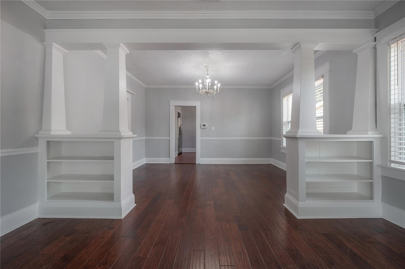 1007 E ROBSON ST, TAMPA, FL, 33604
