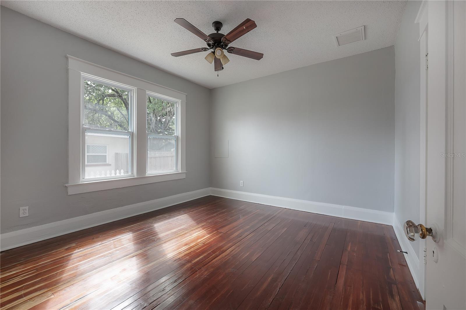 1007 E ROBSON ST, TAMPA, FL, 33604