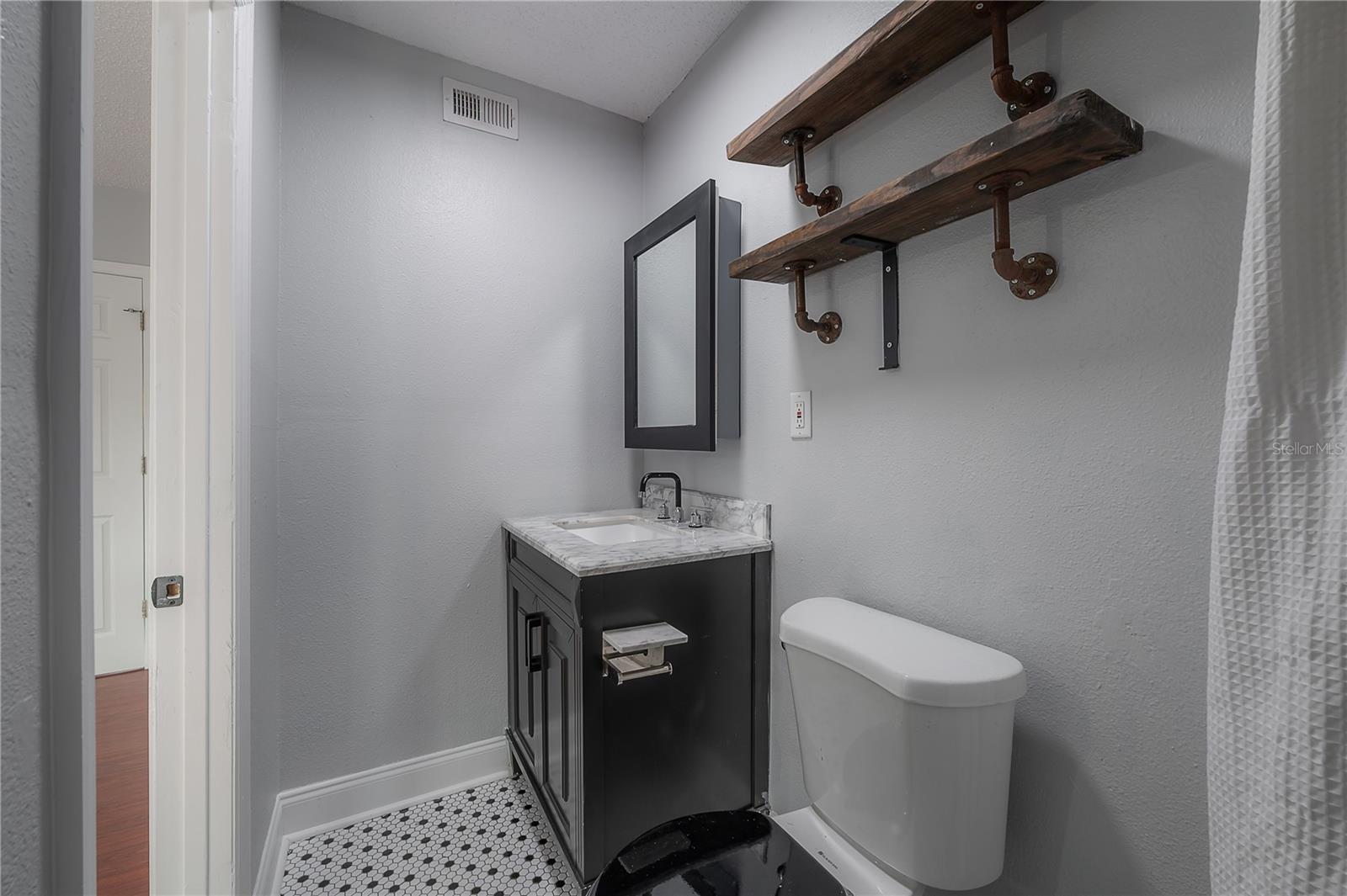 1007 E ROBSON ST, TAMPA, FL, 33604