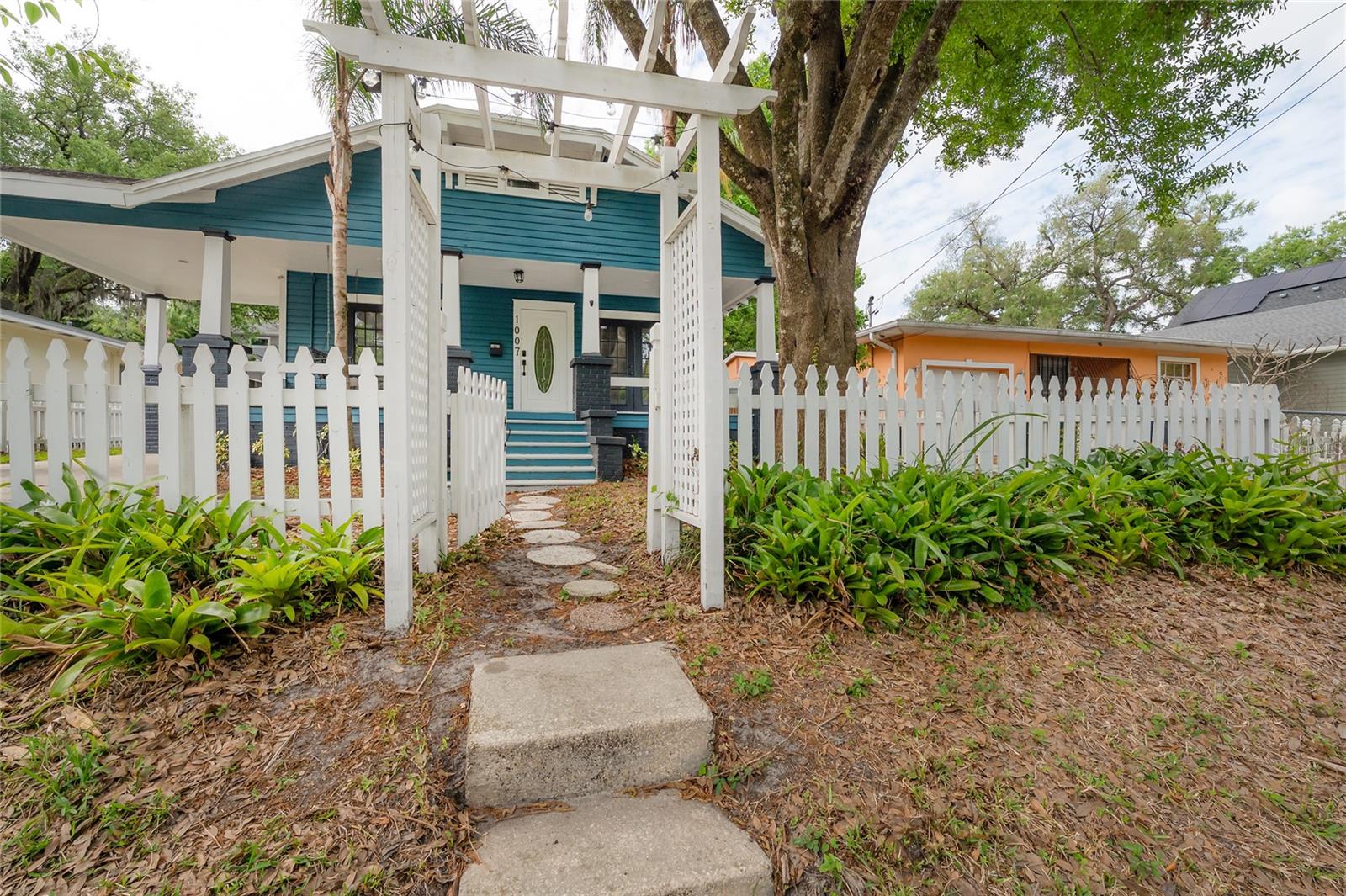 1007 E ROBSON ST, TAMPA, FL, 33604
