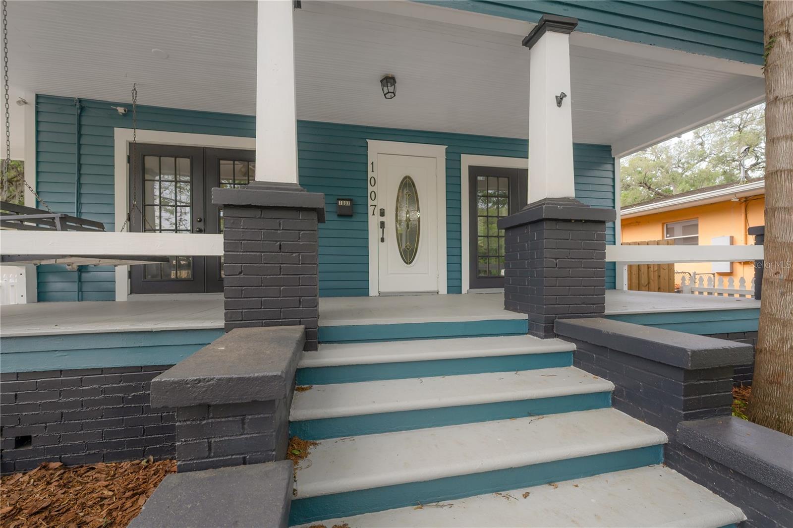 1007 E ROBSON ST, TAMPA, FL, 33604