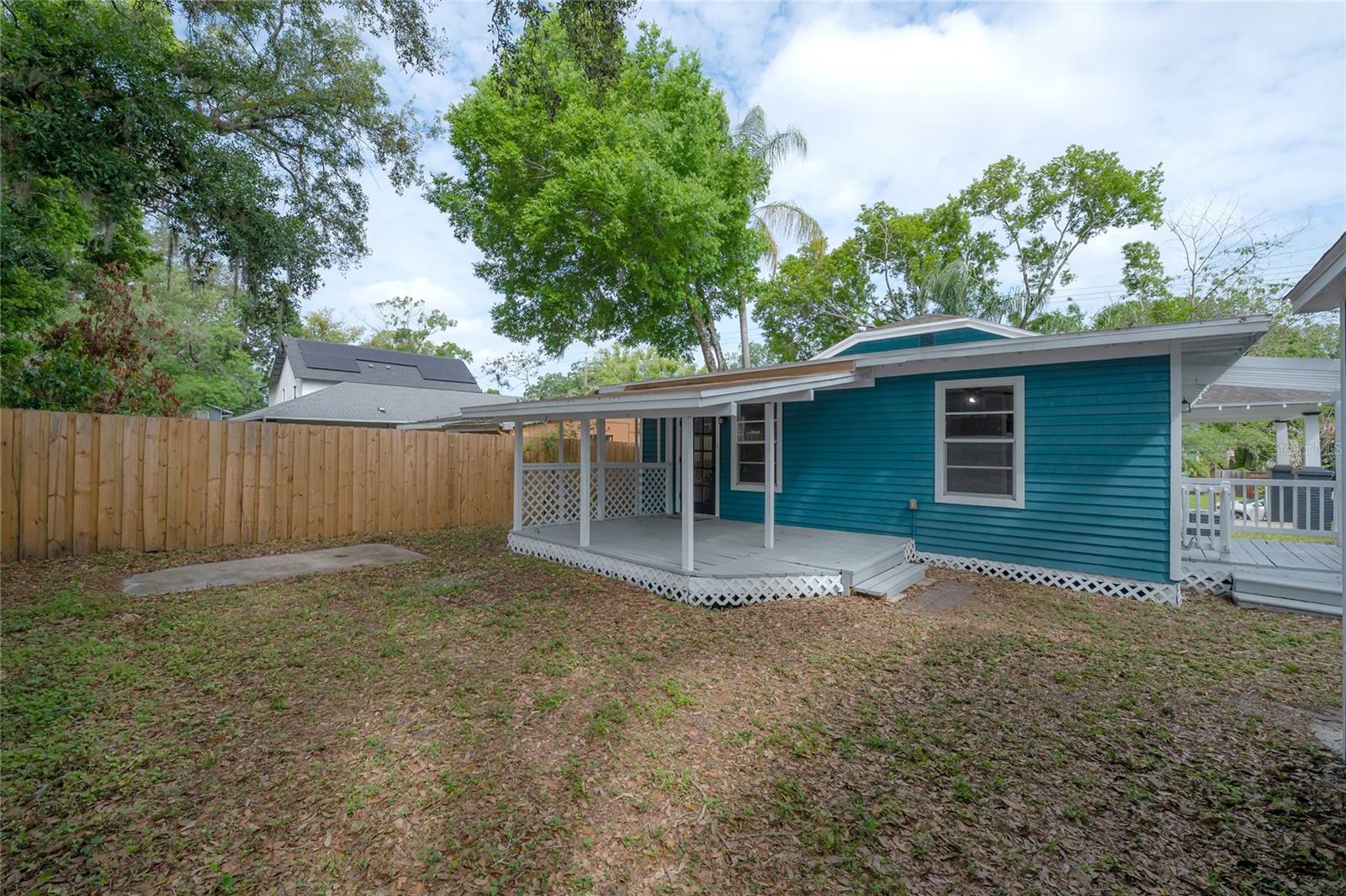 1007 E ROBSON ST, TAMPA, FL, 33604